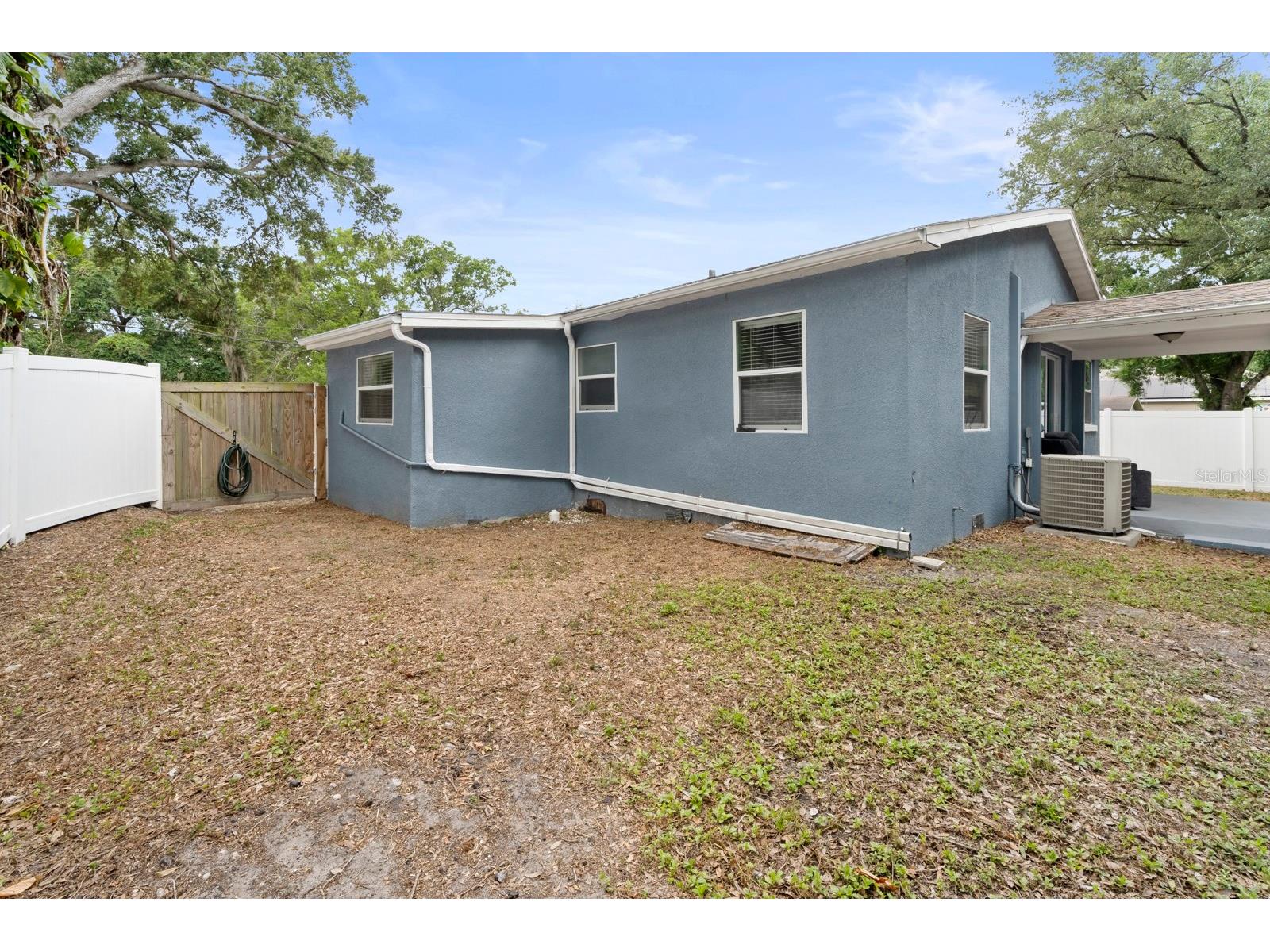 2418 South 69th Tampa FL 33619 S5149120 image28