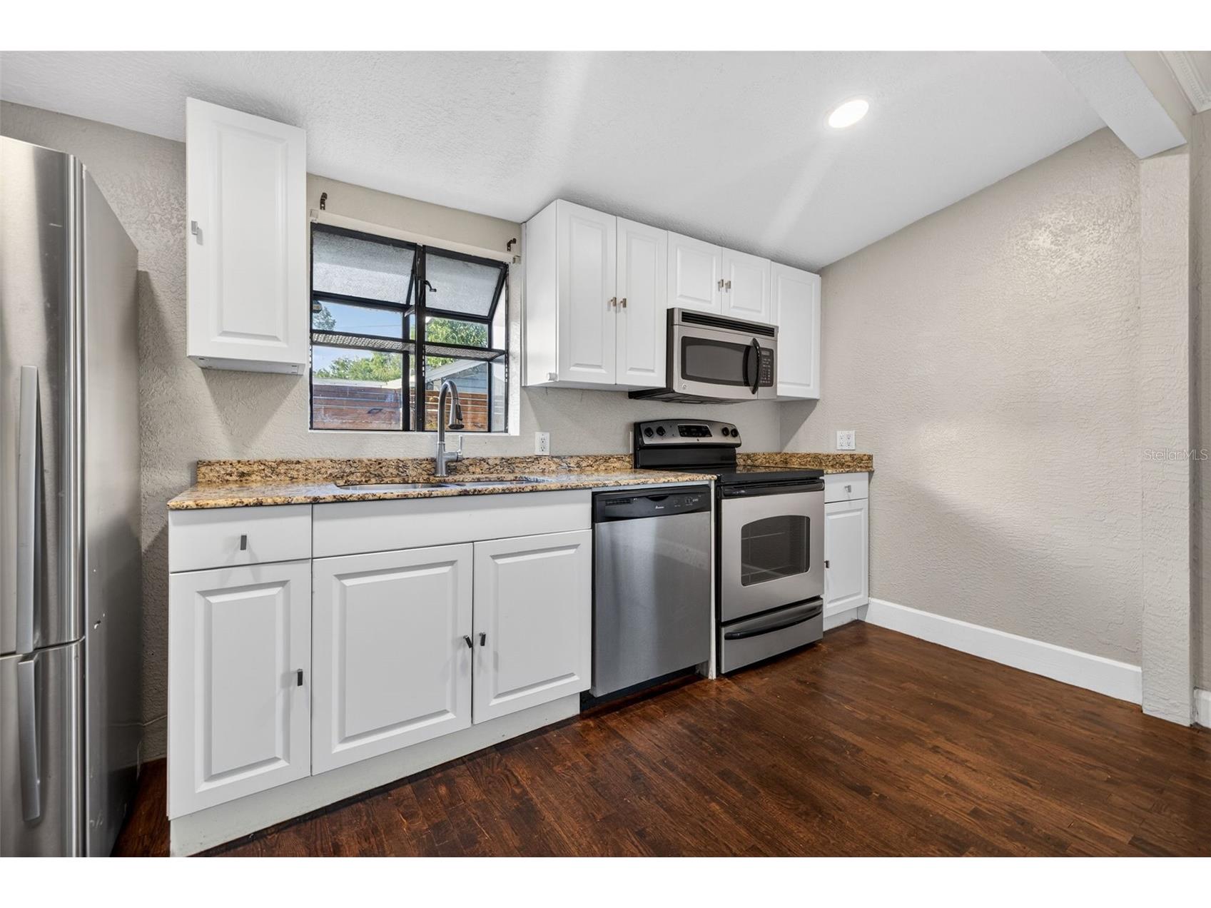 2419 Dartmouth Avenue N Saint Petersburg FL 33713 TB8504794 image10