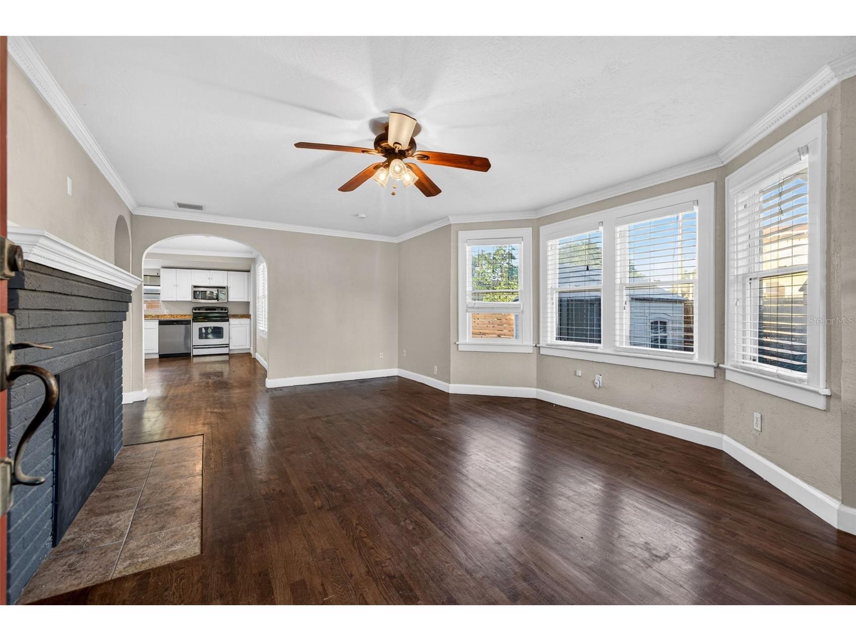 2419 Dartmouth Avenue N Saint Petersburg FL 33713 TB8504794 image4