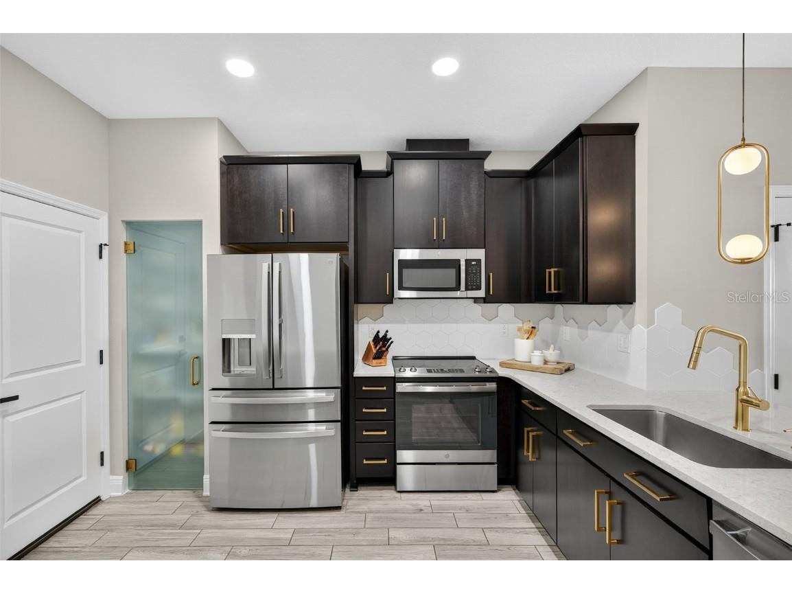 2419 Foggy Creek Circle Clearwater FL 33764 TB8450474 image6