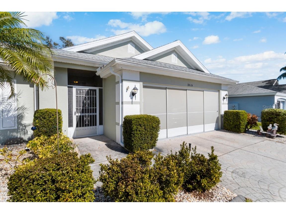 2419 Oxford Down Court Sun City Center FL 33573 U8189842 image1