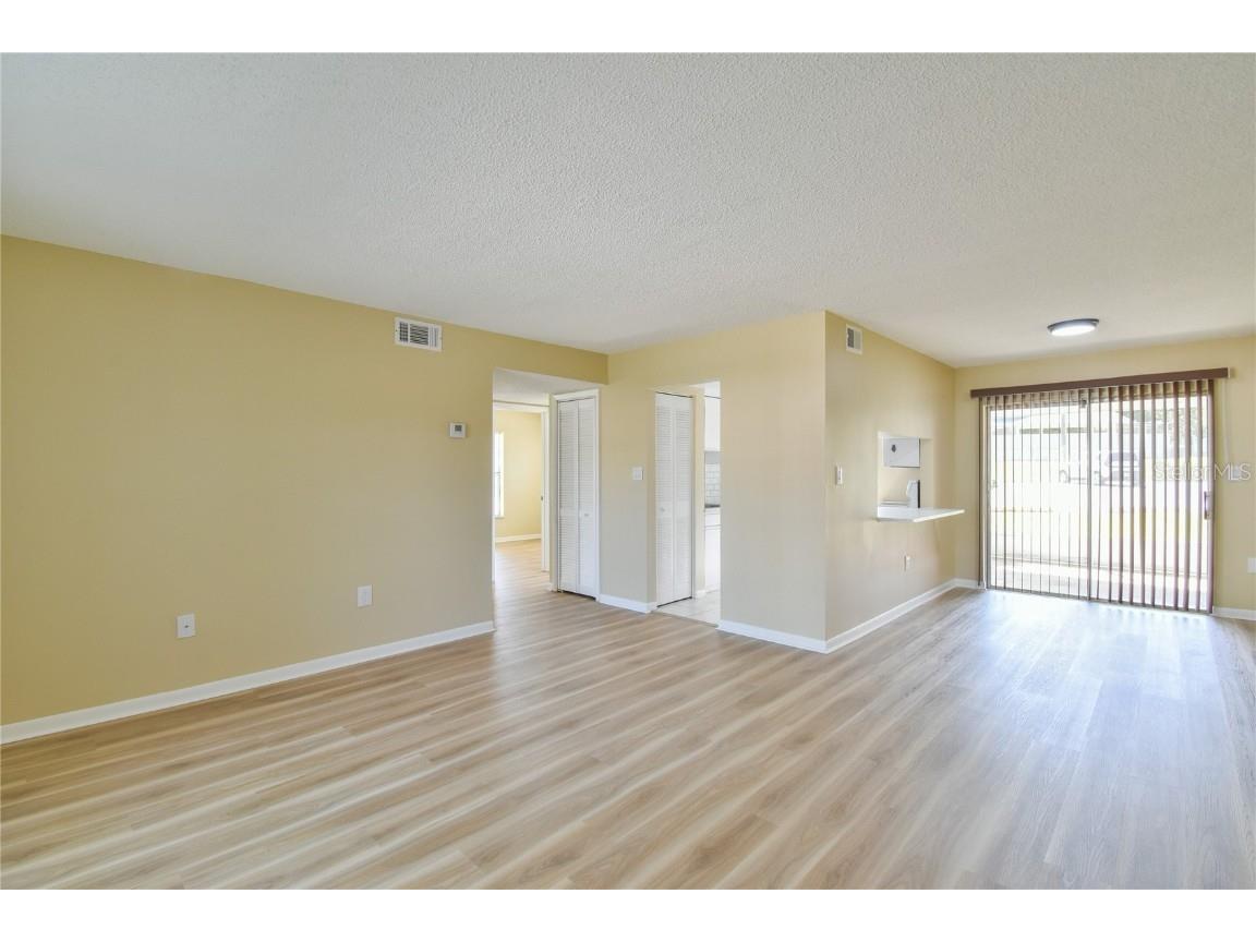 2419 SE 16th Avenue #E Ocala FL 34471 OM657772 image1