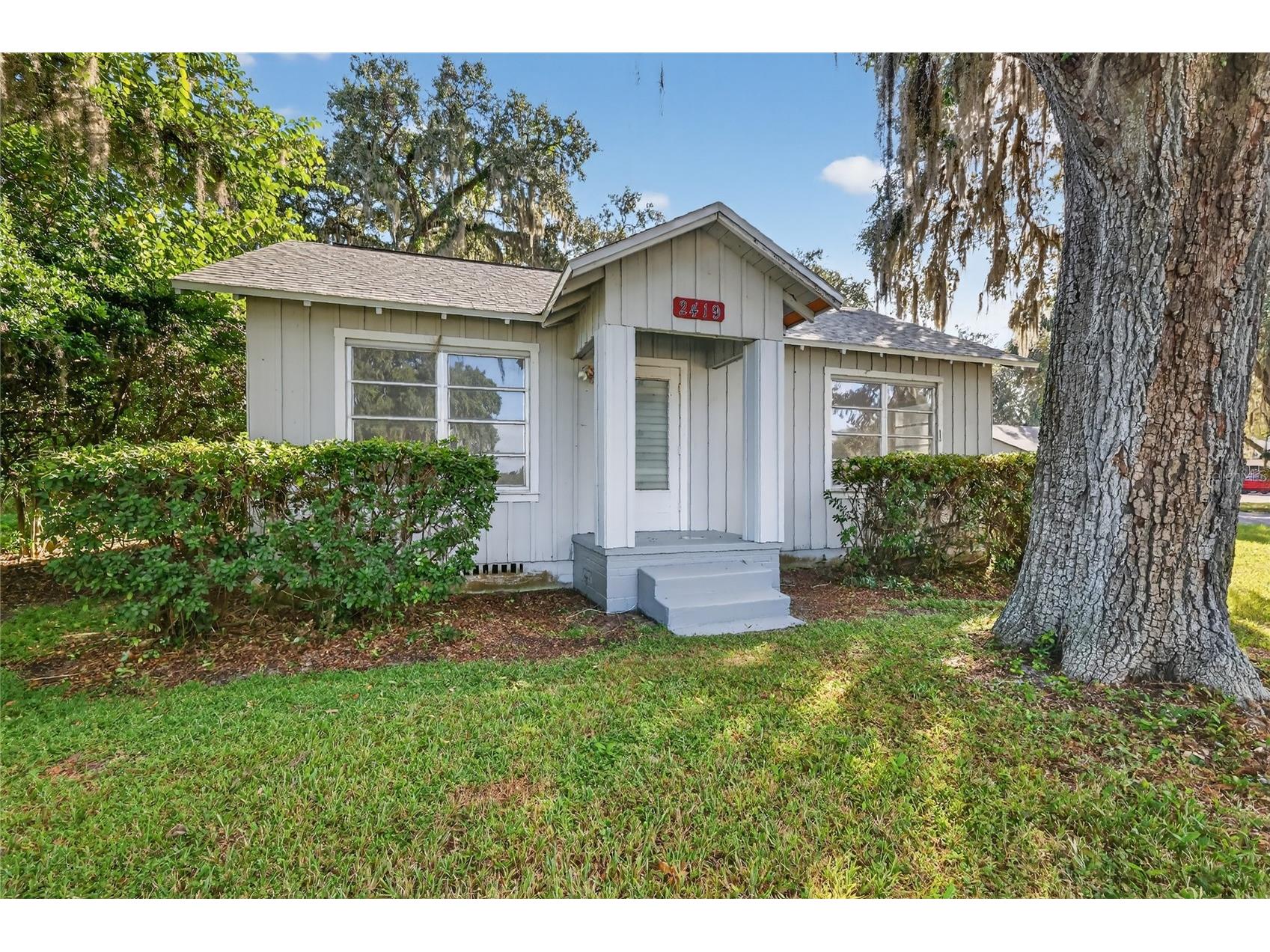 2419 W Main Street Leesburg FL 34748 G5103554 image1