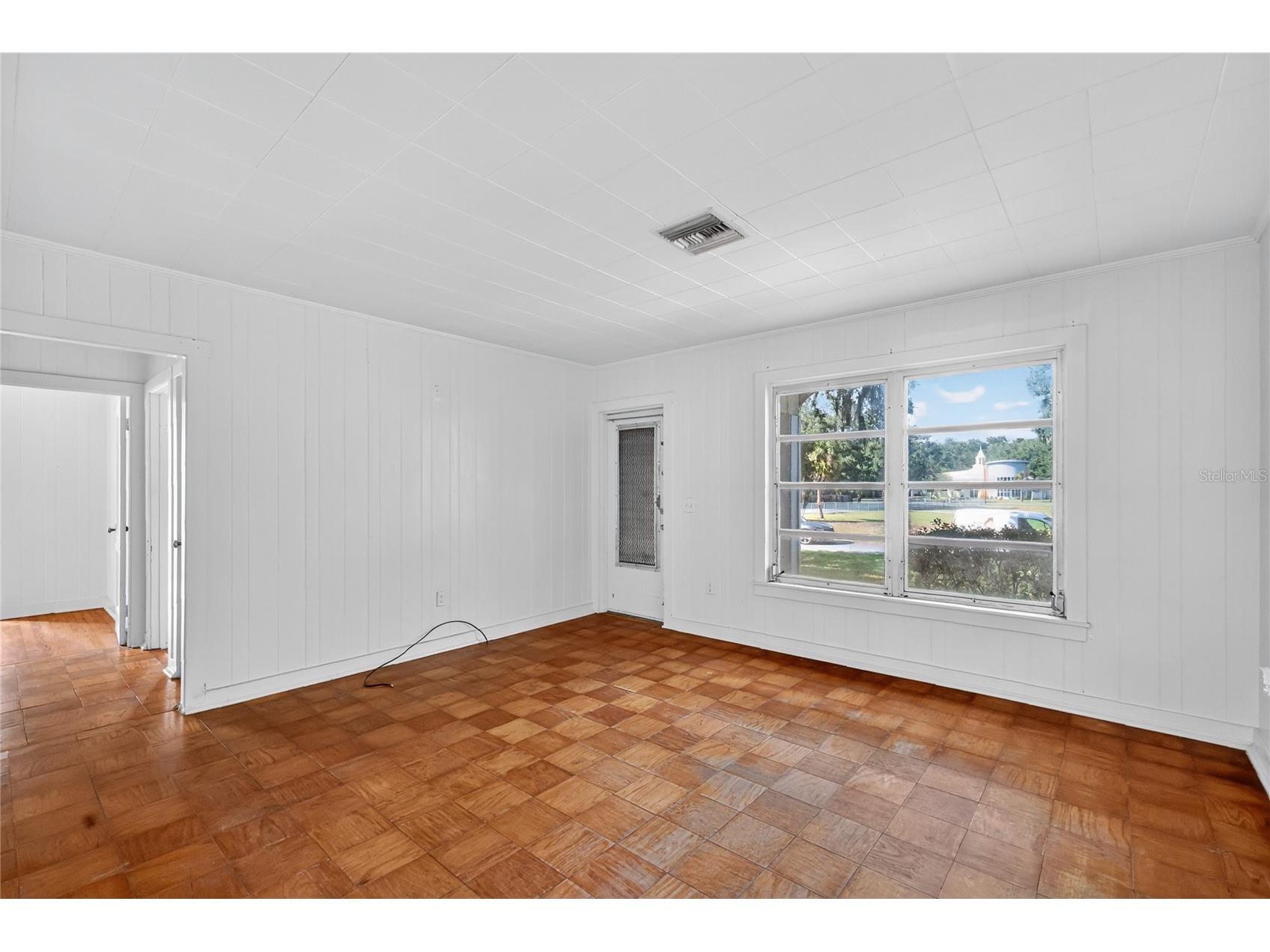 2419 W Main Street Leesburg FL 34748 G5103554 image12