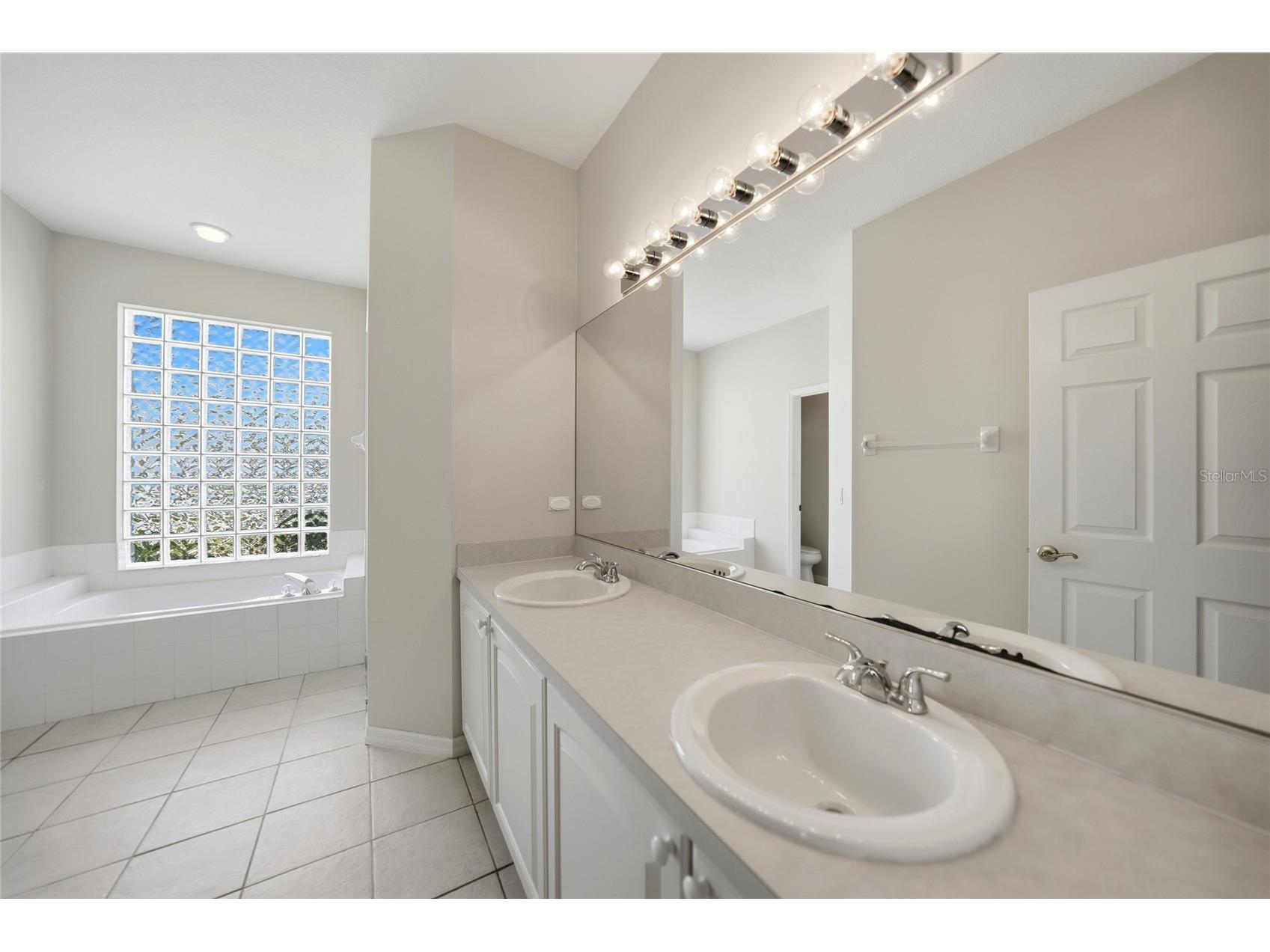 24191 Buckingham Way Punta Gorda FL 33980 C7527506 image22