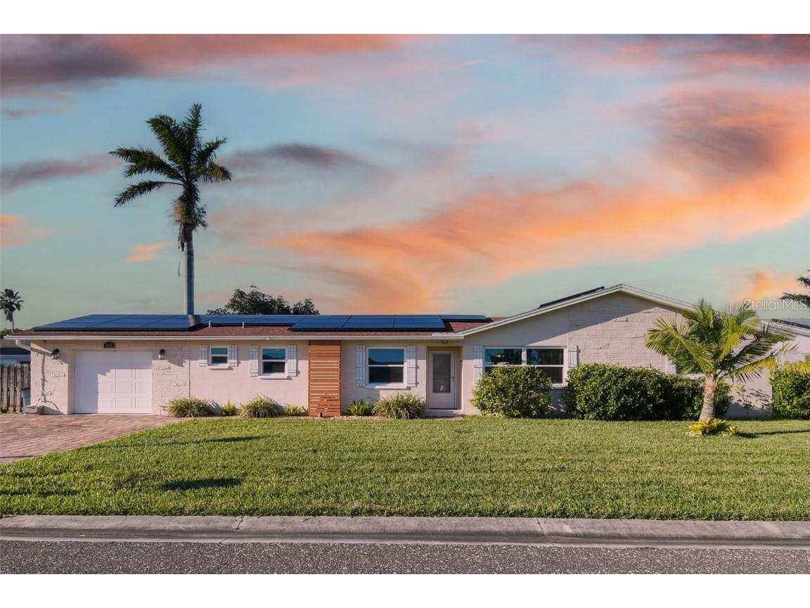 242 176th Avenue E Redington Shores FL 33708 U8186110 image1