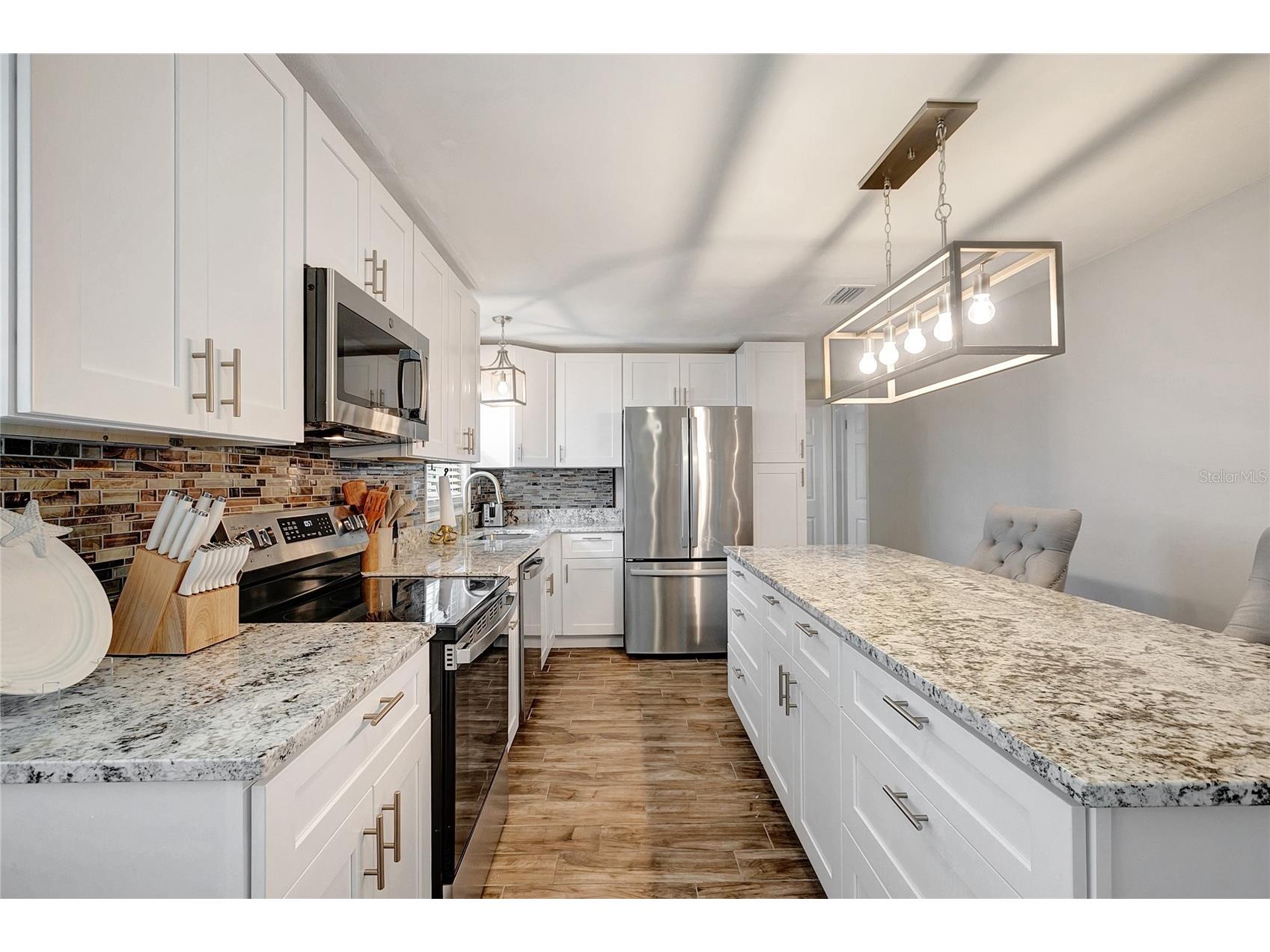 242 176th Avenue E Redington Shores FL 33708 OM722479 image4
