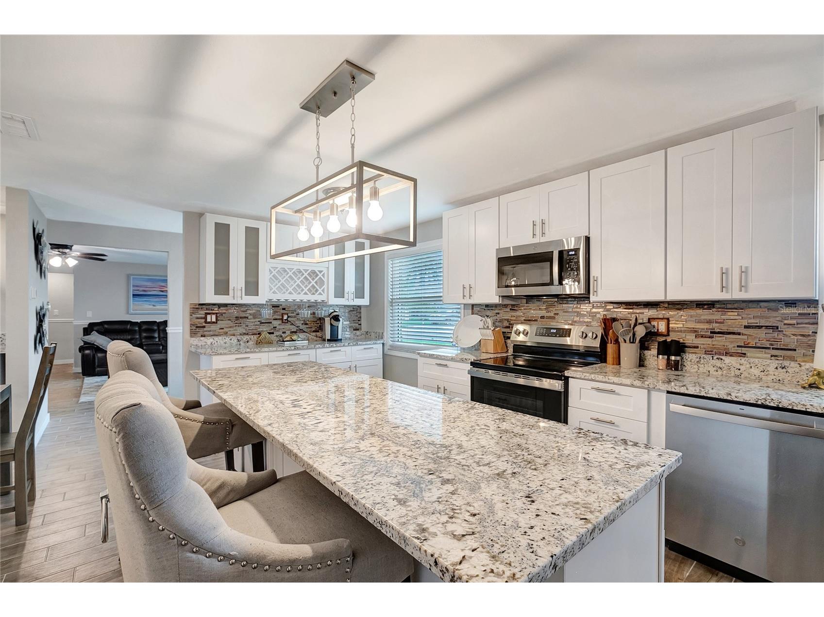 242 176th Avenue E Redington Shores FL 33708 OM722479 image7