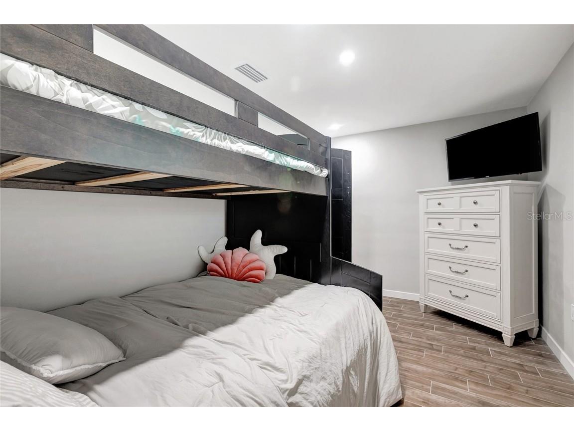 242 176th Avenue E Redington Shores FL 33708 TB8433620 image19