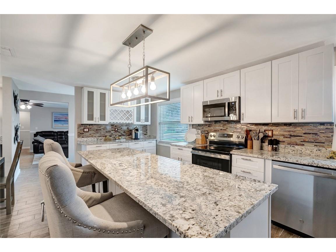 242 176th Avenue E Redington Shores FL 33708 TB8433620 image5