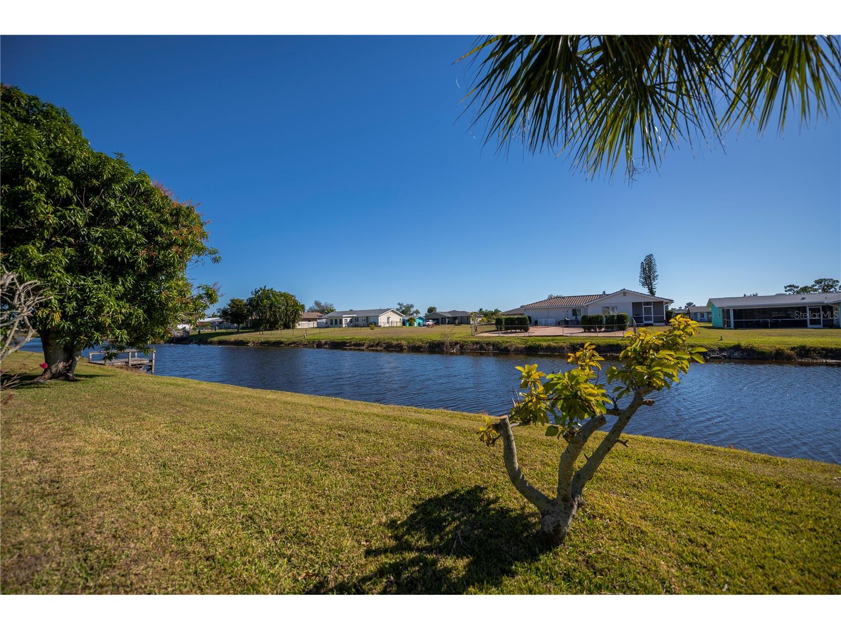 242 Annapolis Lane Rotonda West FL 33947 - OAKLAND HILLS CREEK C7520633 image3
