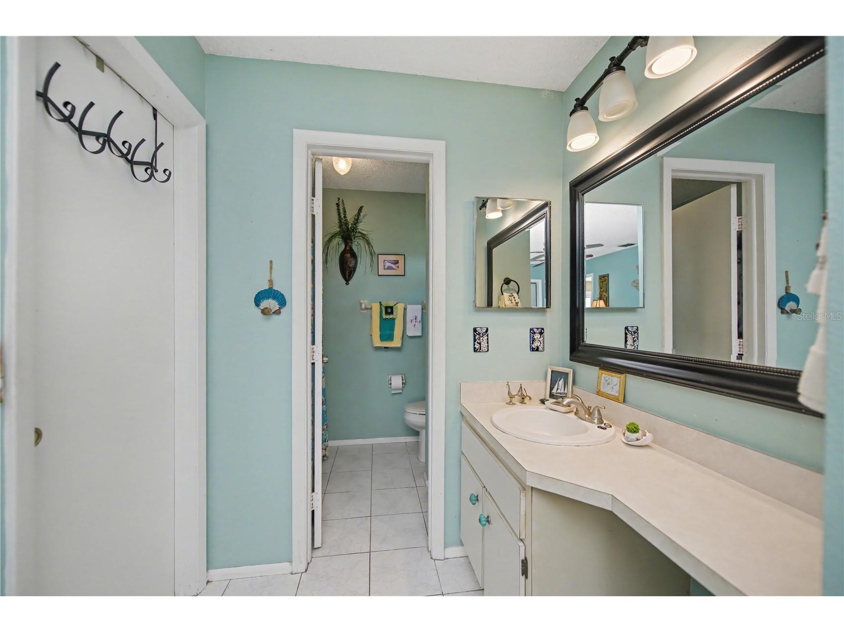 242 Annapolis Lane Rotonda West FL 33947 - OAKLAND HILLS CREEK C7520633 image32