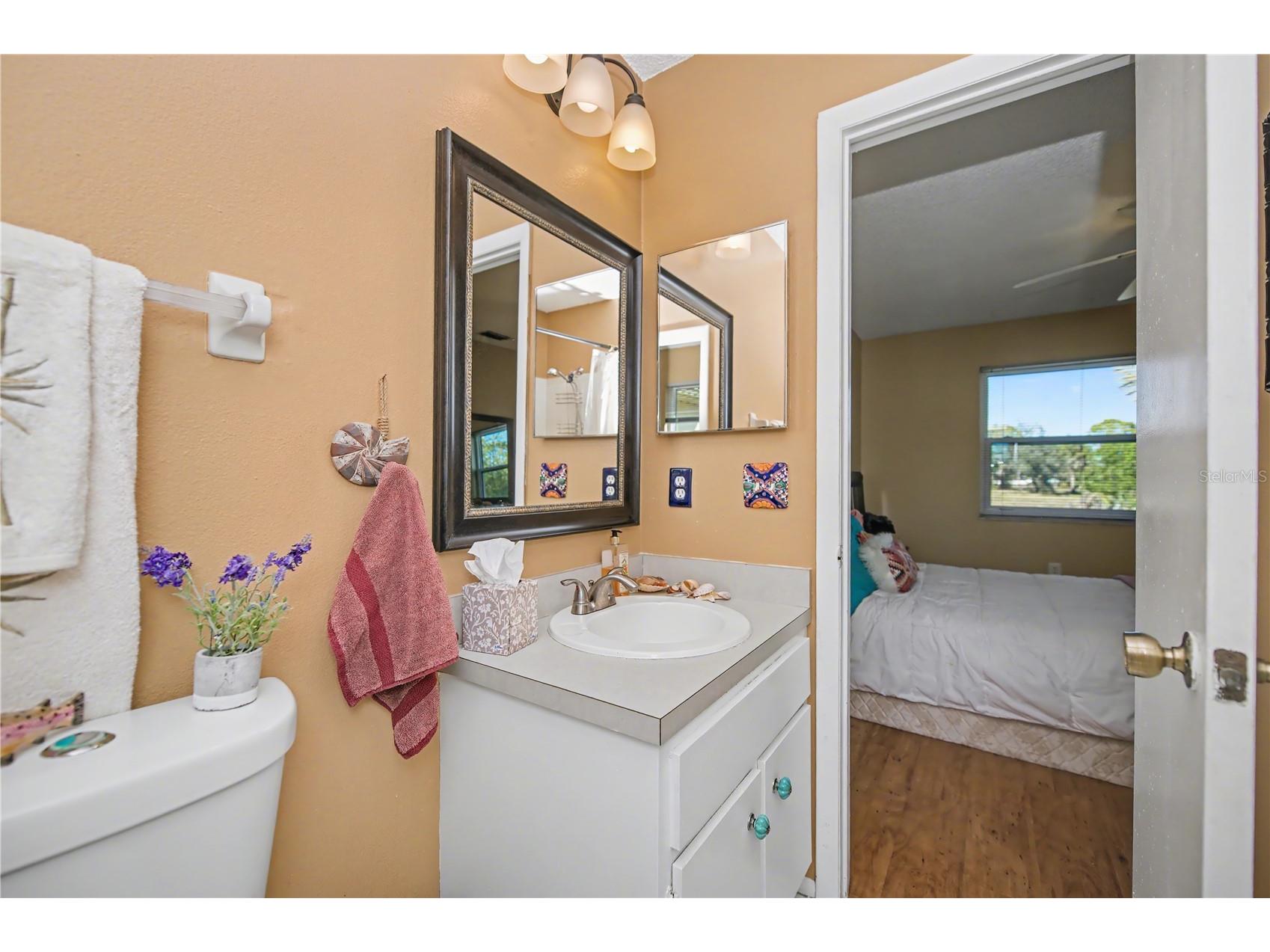 242 Annapolis Lane Rotonda West FL 33947 - OAKLAND HILLS CREEK C7520633 image38