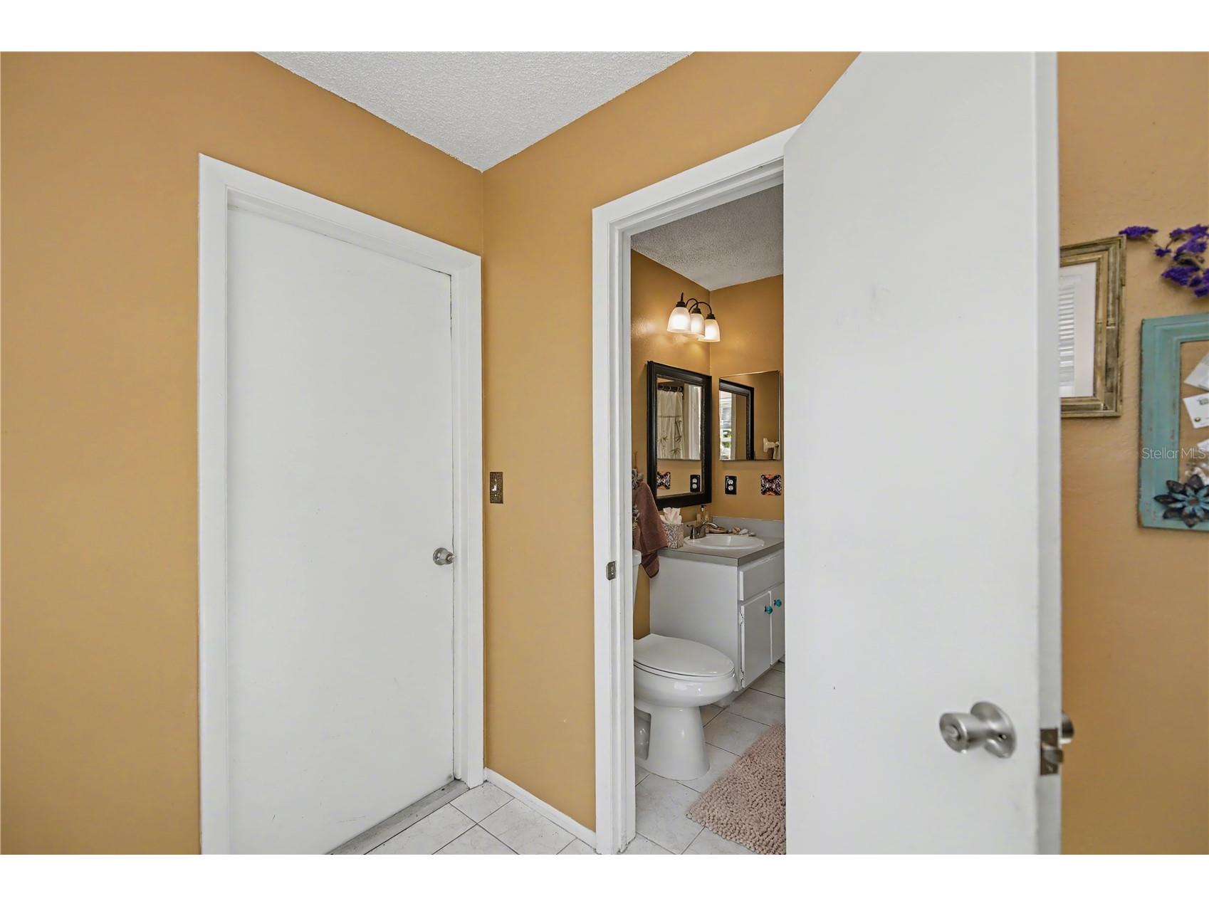 242 Annapolis Lane Rotonda West FL 33947 - OAKLAND HILLS CREEK C7520633 image39