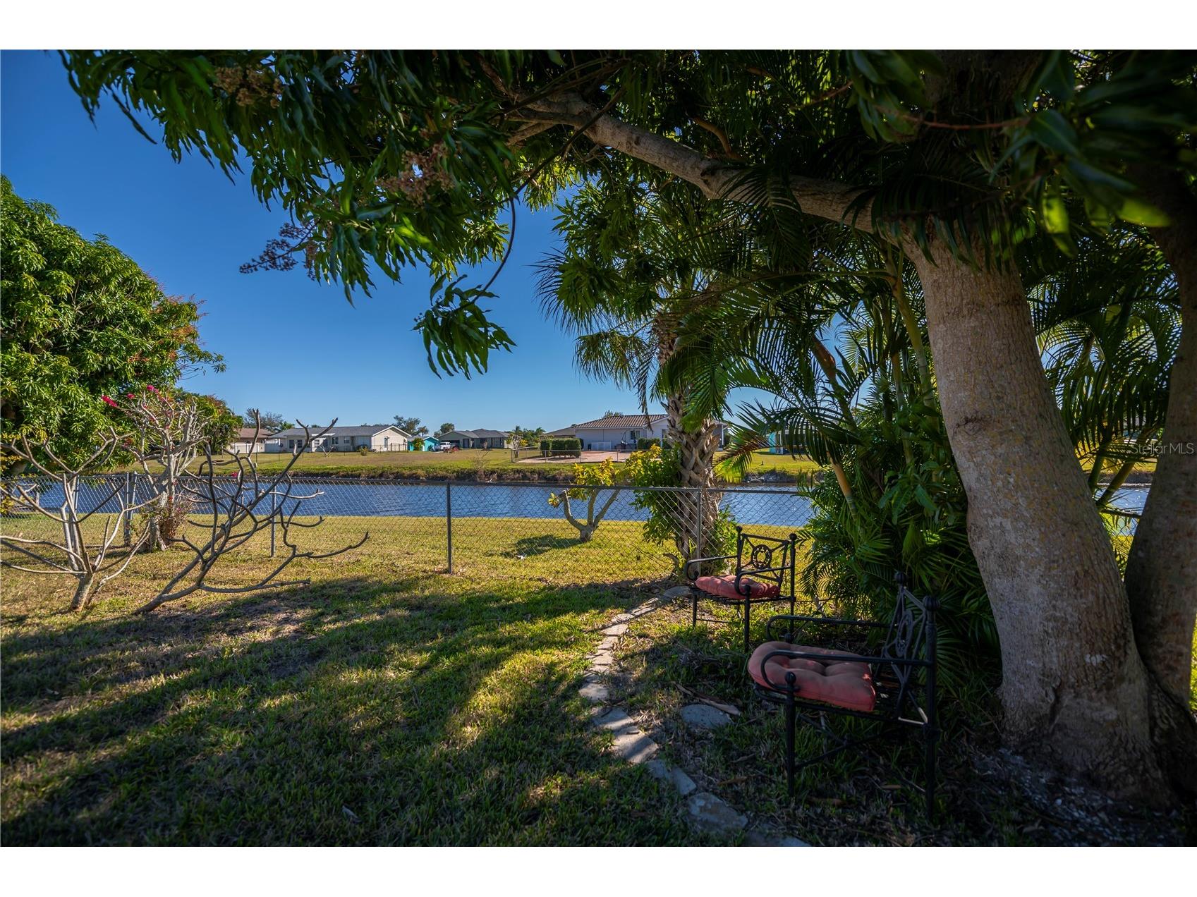 242 Annapolis Lane Rotonda West FL 33947 - OAKLAND HILLS CREEK C7520633 image44