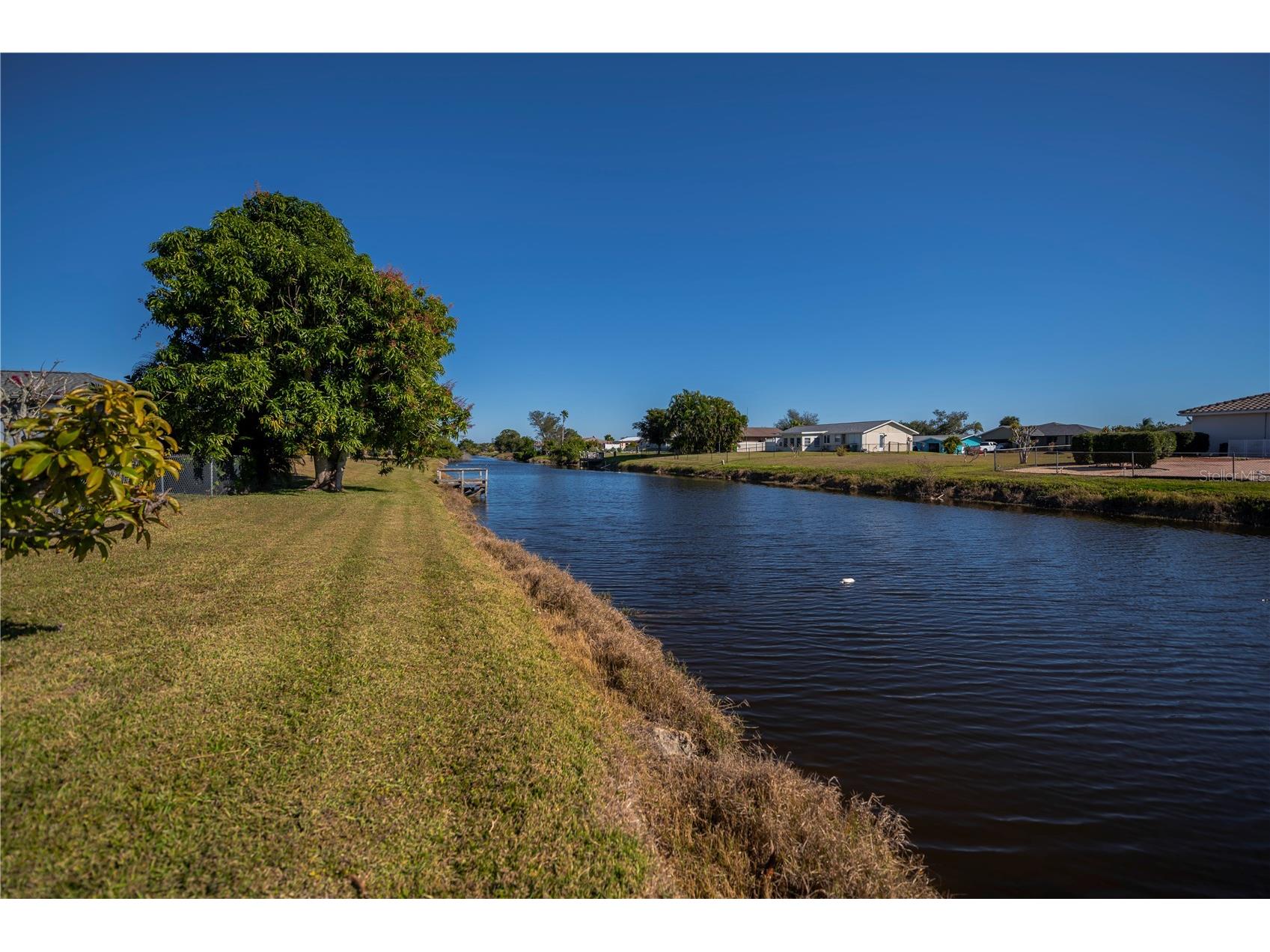 242 Annapolis Lane Rotonda West FL 33947 - OAKLAND HILLS CREEK C7520633 image46