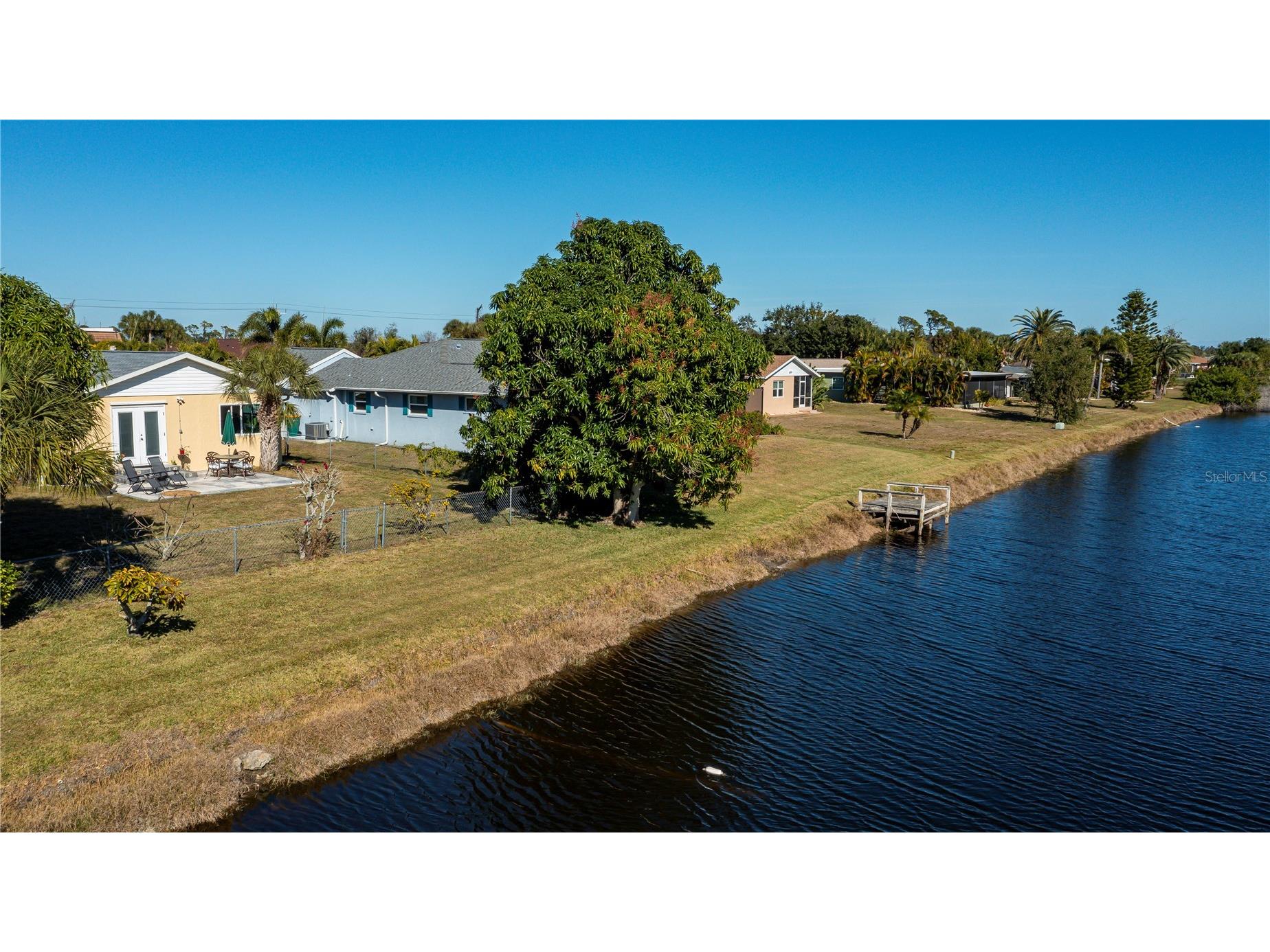 242 Annapolis Lane Rotonda West FL 33947 - OAKLAND HILLS CREEK C7520633 image5