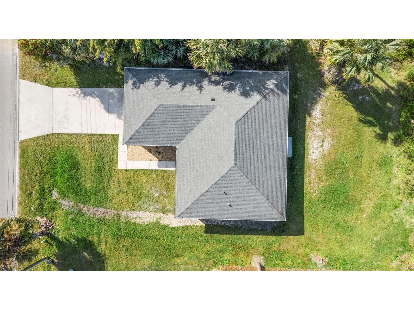 242 Dirksen Drive Debary FL 32713 C7518045 image3