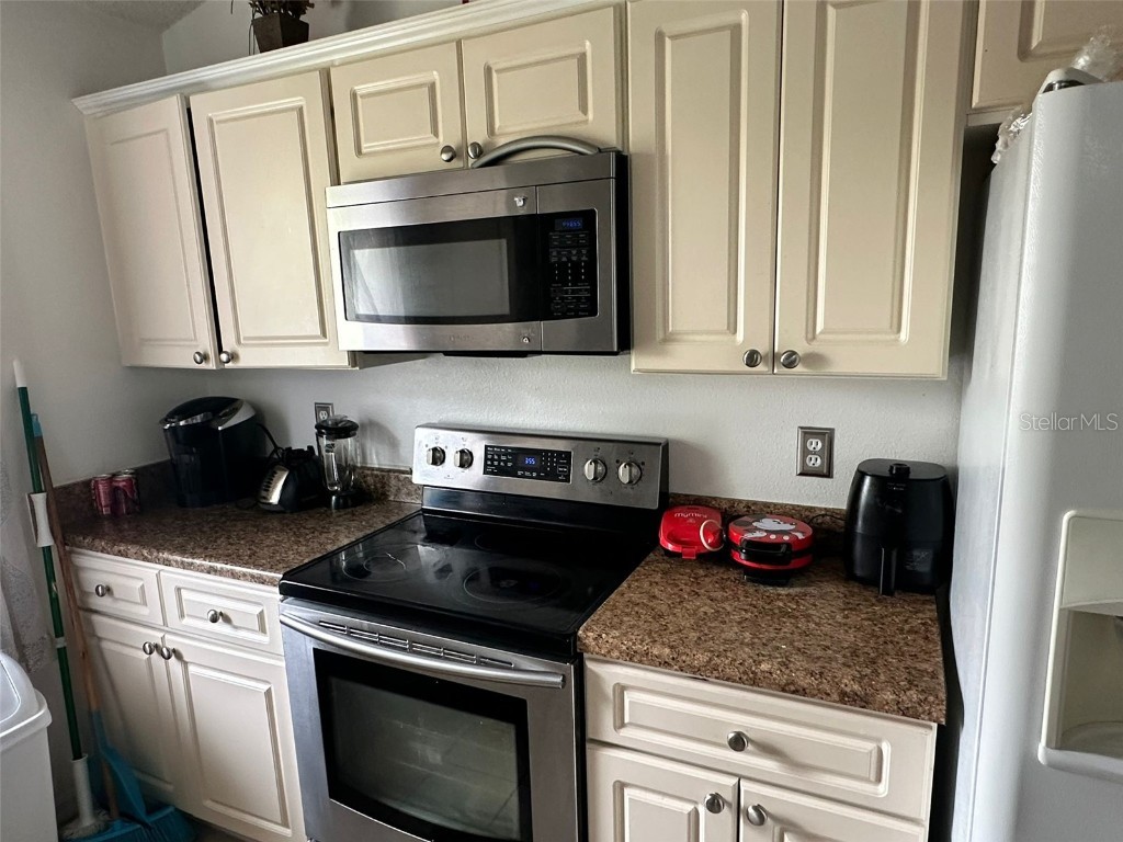 242 Durango Loop Street Davenport FL 33897 S5133322 image5