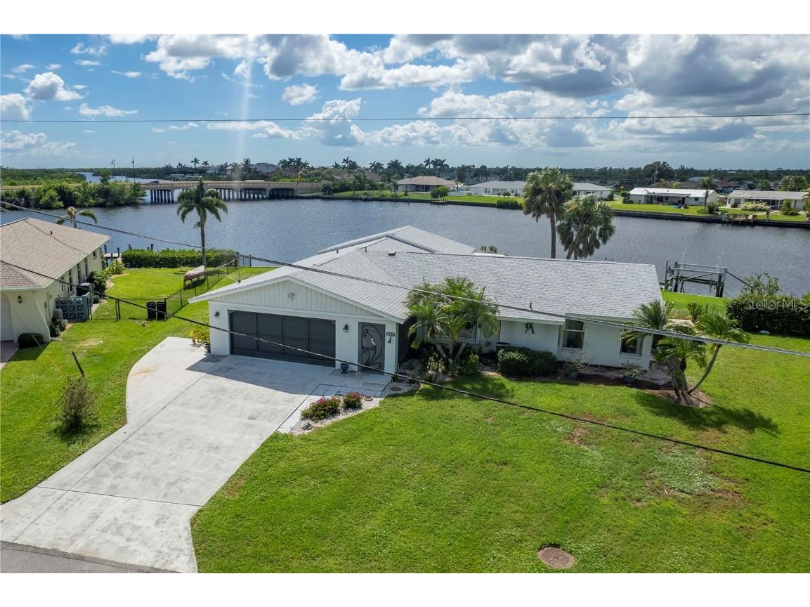 242 E Tarpon Boulevard NW Port Charlotte FL 33952 - TARPON WATERWAY C7481735 image1