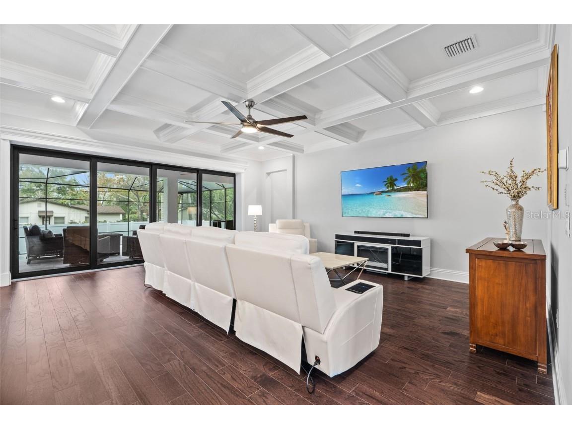 242 Estado Way NE Saint Petersburg FL 33704 TB8348460 image22