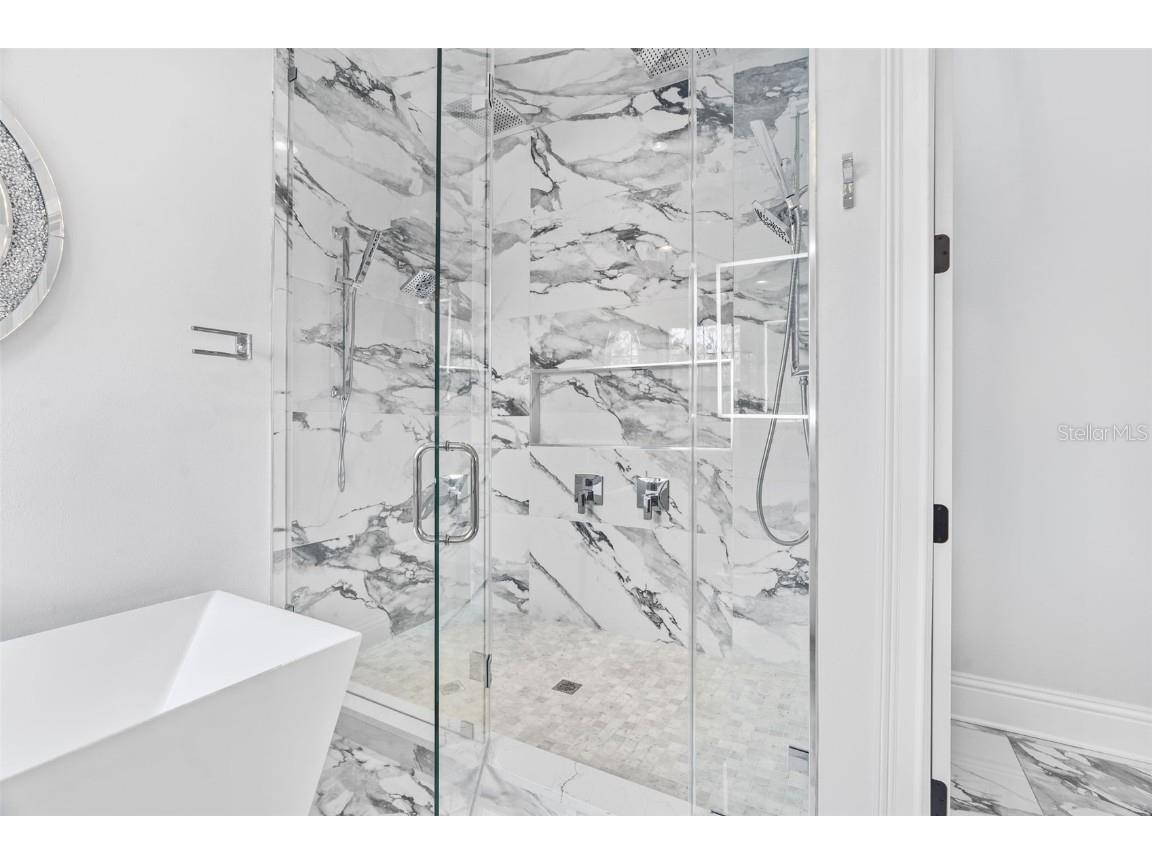 242 Estado Way NE Saint Petersburg FL 33704 TB8348460 image59