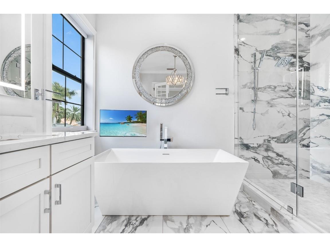 242 Estado Way NE Saint Petersburg FL 33704 TB8348460 image60