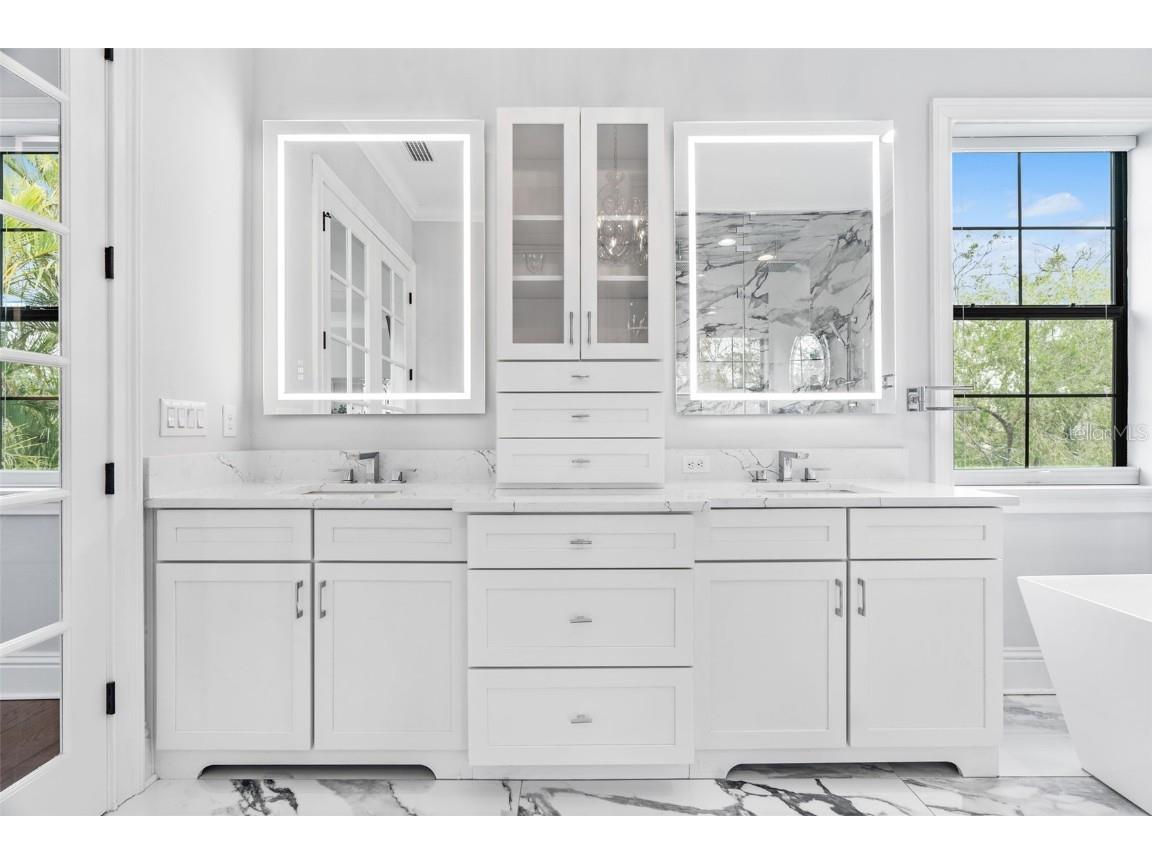 242 Estado Way NE Saint Petersburg FL 33704 TB8348460 image61