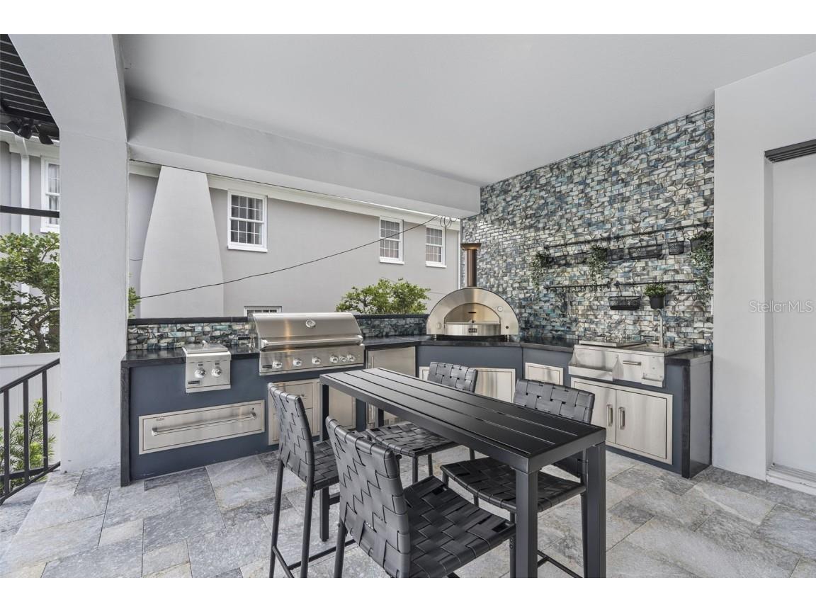 242 Estado Way NE Saint Petersburg FL 33704 TB8348460 image68