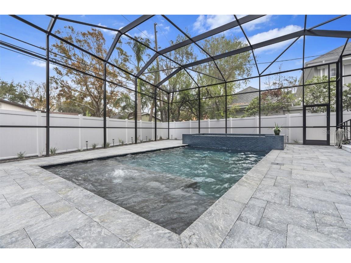 242 Estado Way NE Saint Petersburg FL 33704 TB8348460 image78