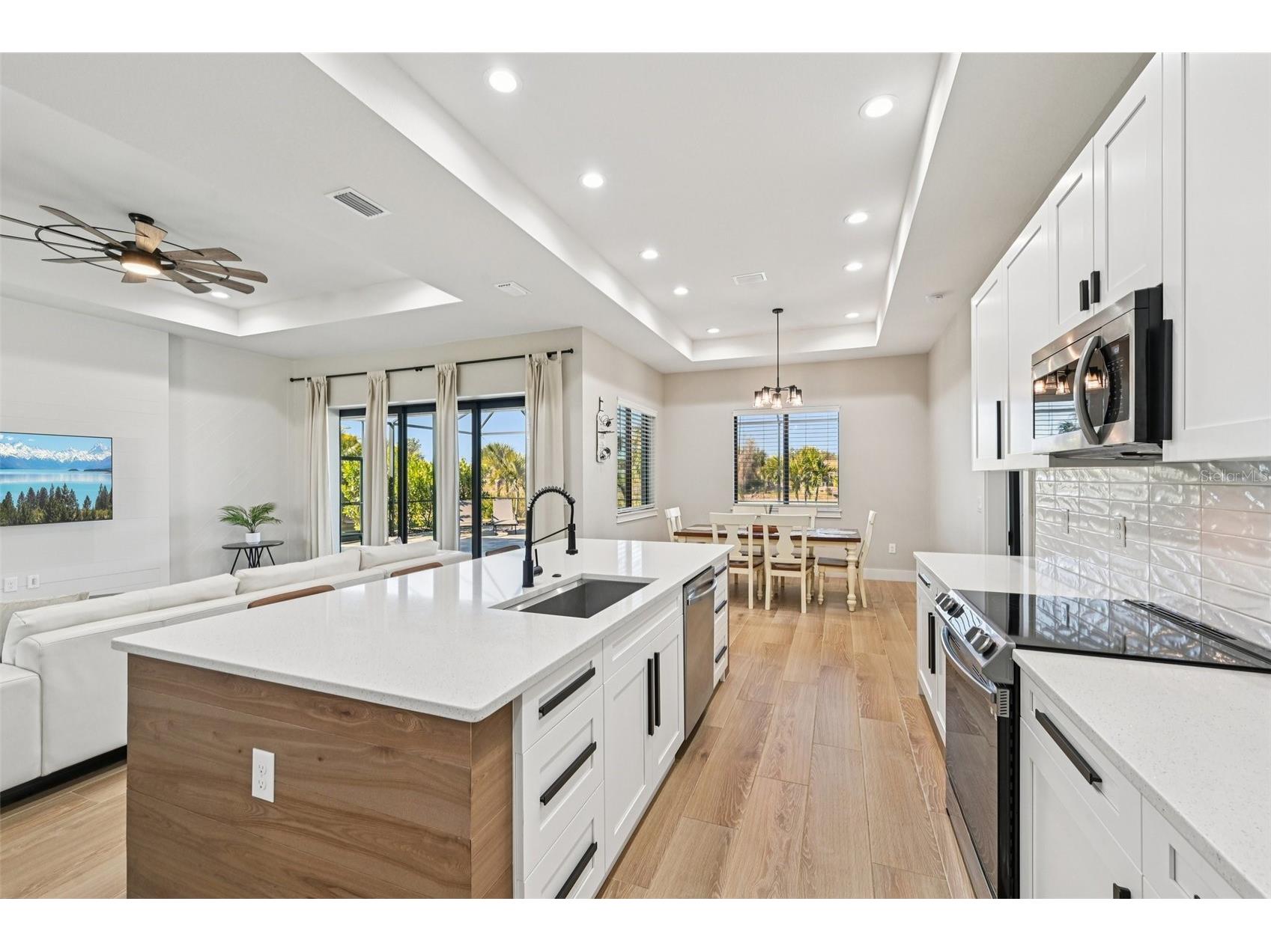 242 Fairway Road Rotonda West FL 33947 D6145989 image18