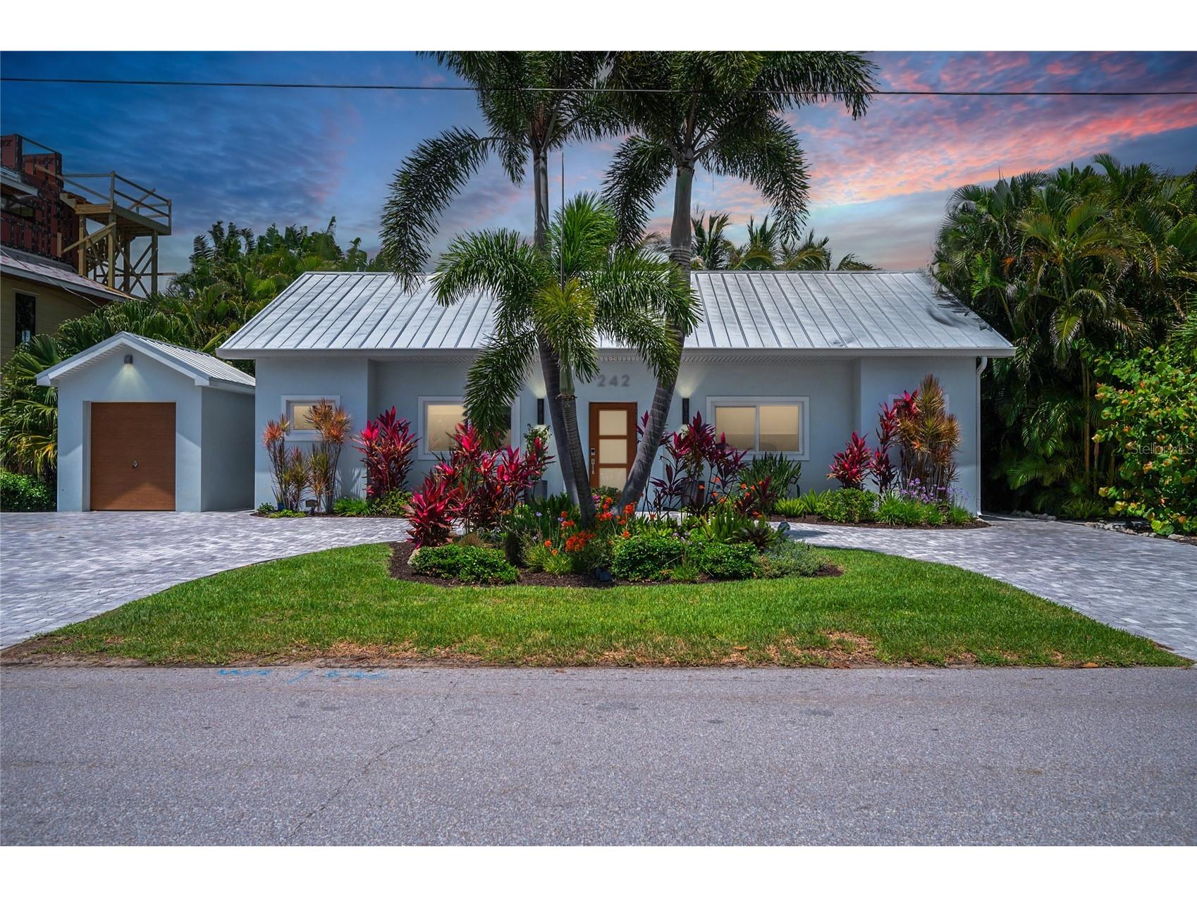 242 Gladiolus Street Anna Maria FL 34216 A4694474 image1