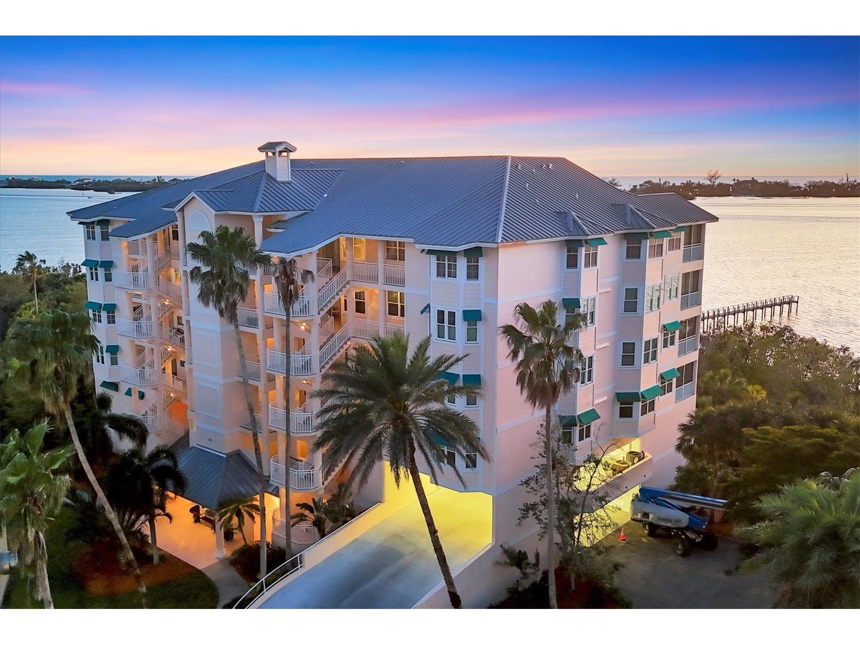 242 Hidden Bay Drive #302 Osprey FL 34229 - LITTLE SARASOTA BAY A4678187 image2
