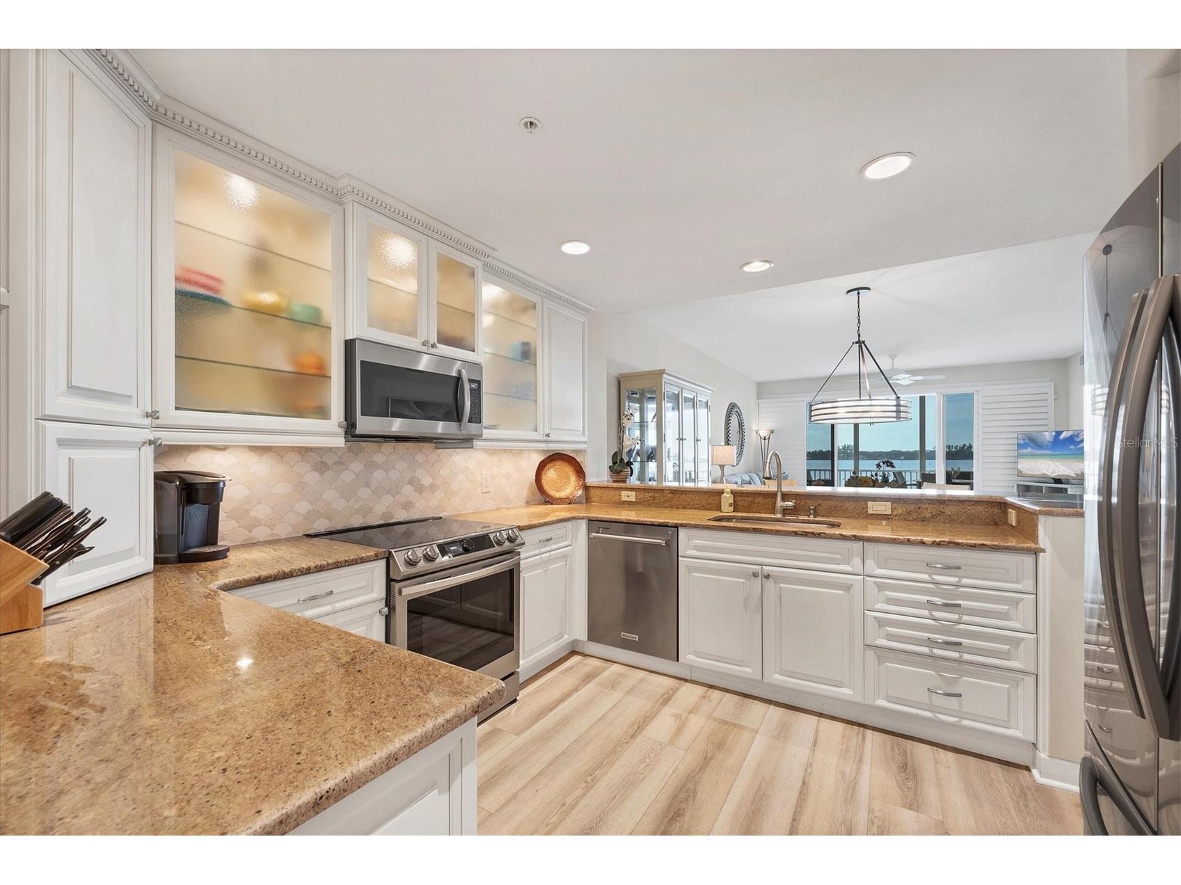 242 Hidden Bay Drive #302 Osprey FL 34229 - LITTLE SARASOTA BAY A4678187 image6