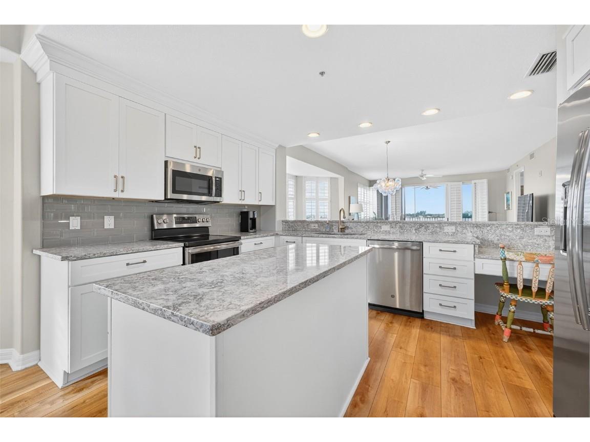 242 Hidden Bay Drive #401 Osprey FL 34229 D6143964 image8