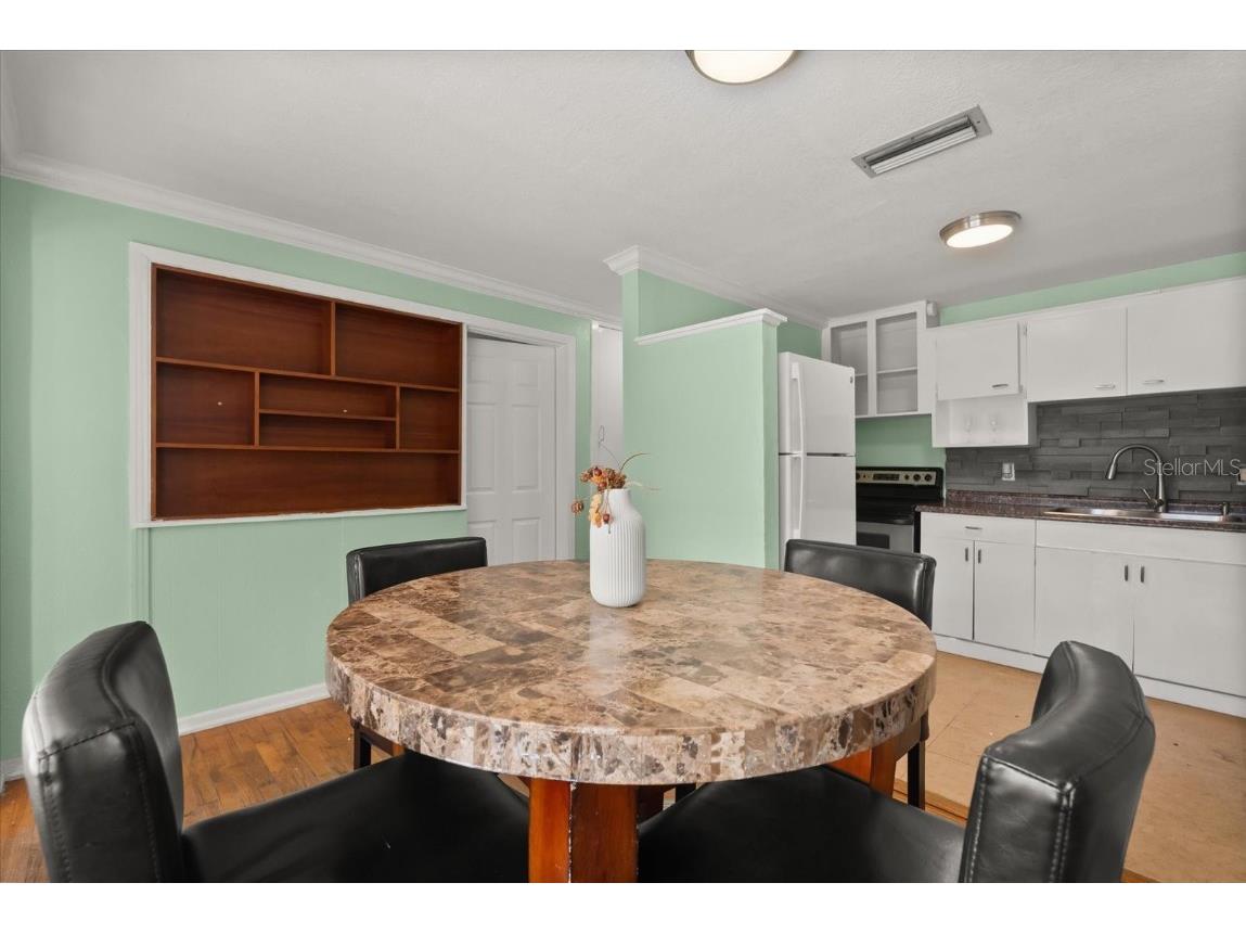 242 Howard Boulevard Longwood FL 32750 O6365965 image4