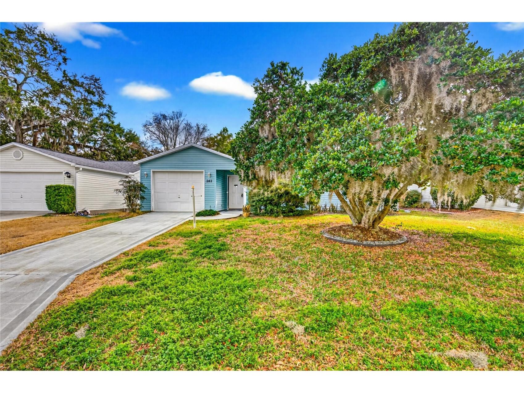 242 Juarez Way Lady Lake FL 32159 G5106248 image2