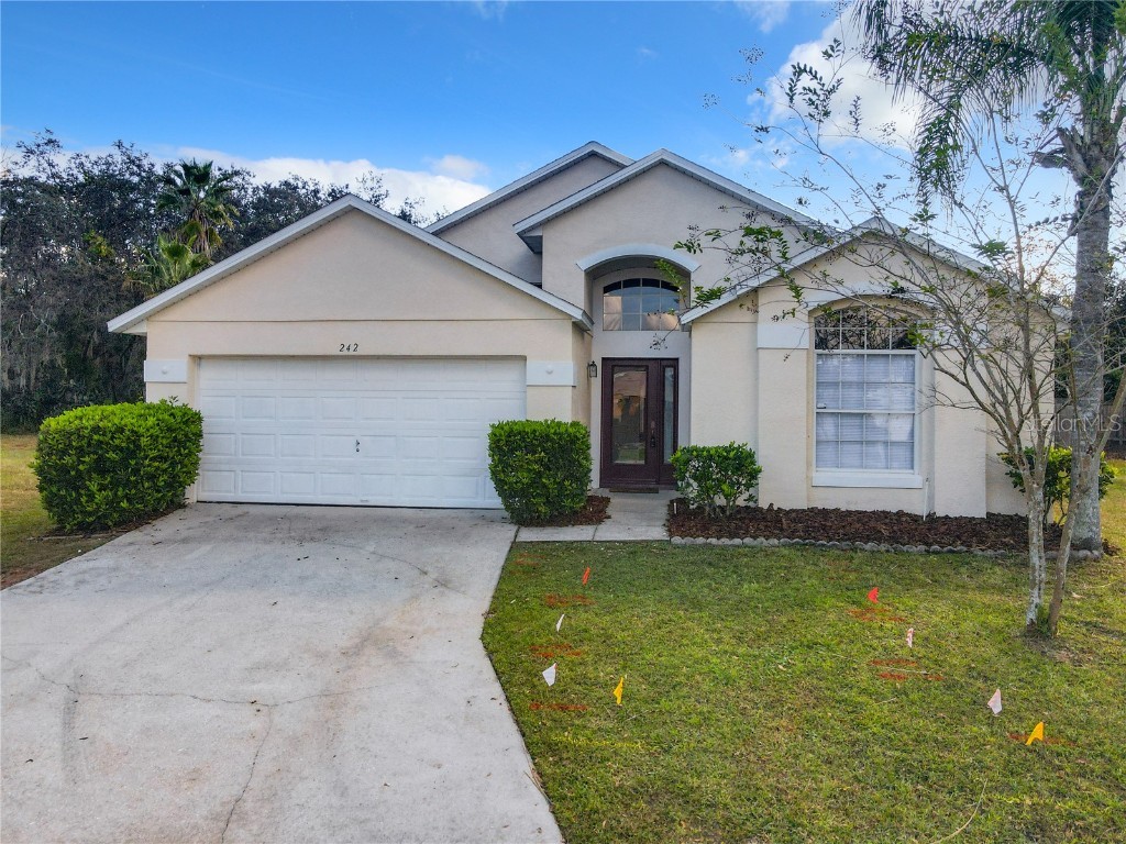 242 Lake Shore Parkway Davenport FL 33896 P4928016 image1