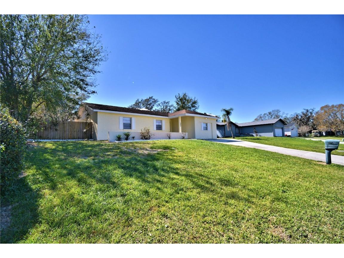 242 Lake Thomas Drive Winter Haven FL 33880 - LAKE THOMAS P4924575 image1