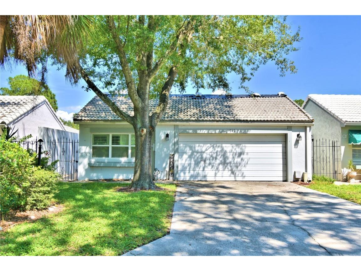 242 Rosa Blanca Winter Haven FL 33884 P4927299 image1