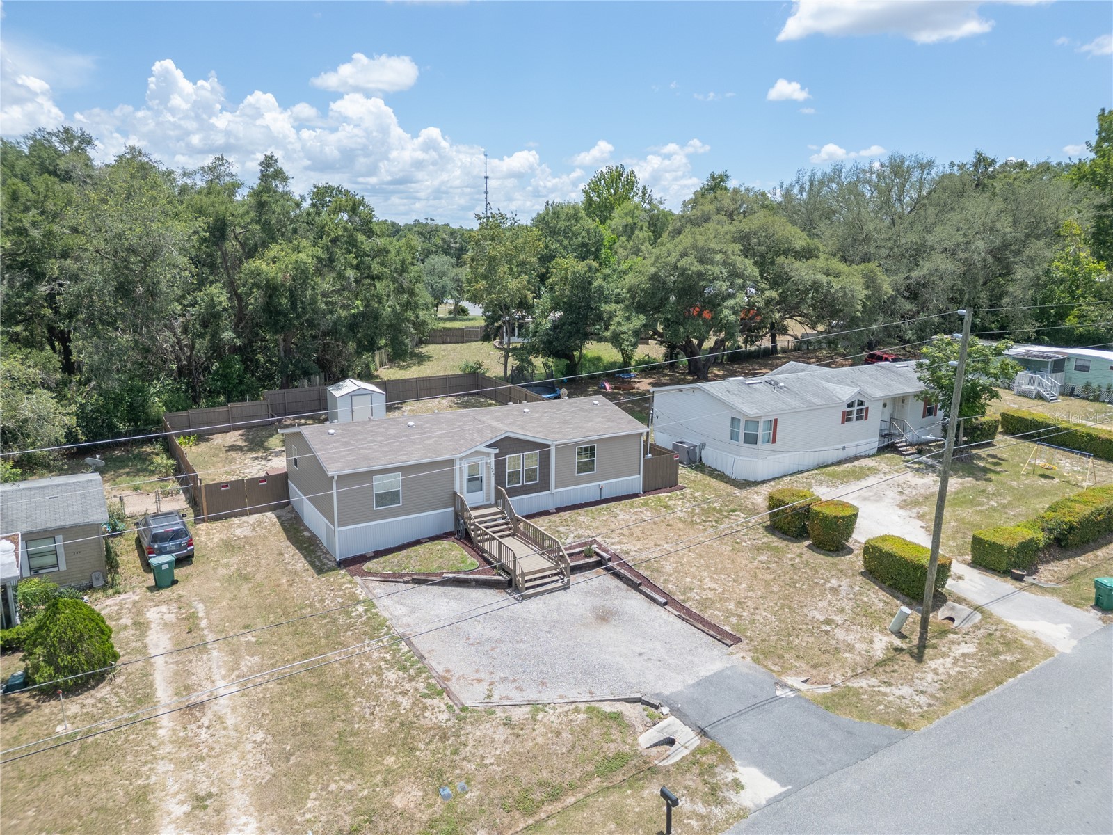 242 Skyline Drive Lady Lake FL 32159 R4911480 image3