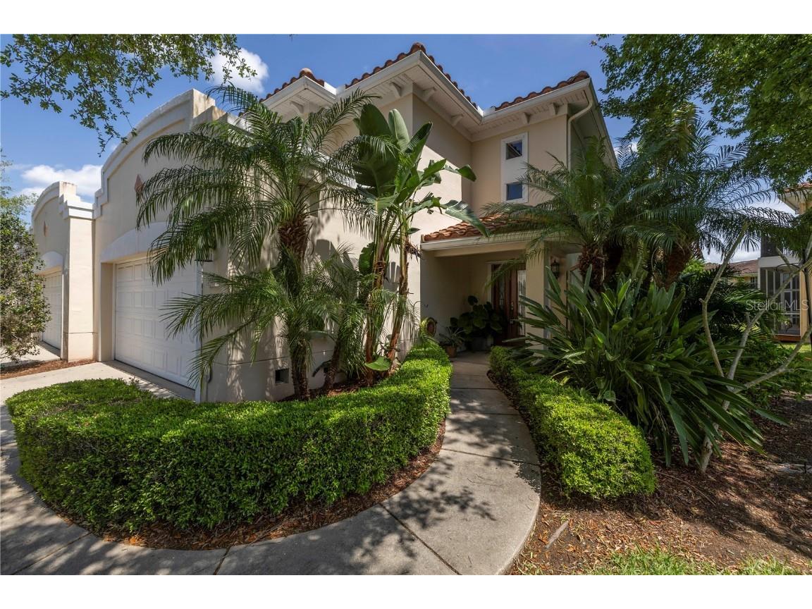 242 Valencia Circle Saint Petersburg FL 33716 U8235552 image1