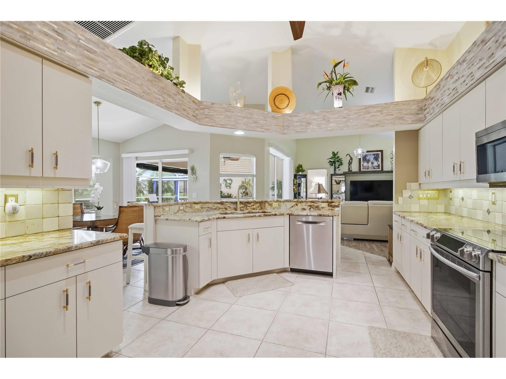 242 White Marsh Lane Rotonda West FL 33947 - WHITE MARSH CREEK C7527553 image15