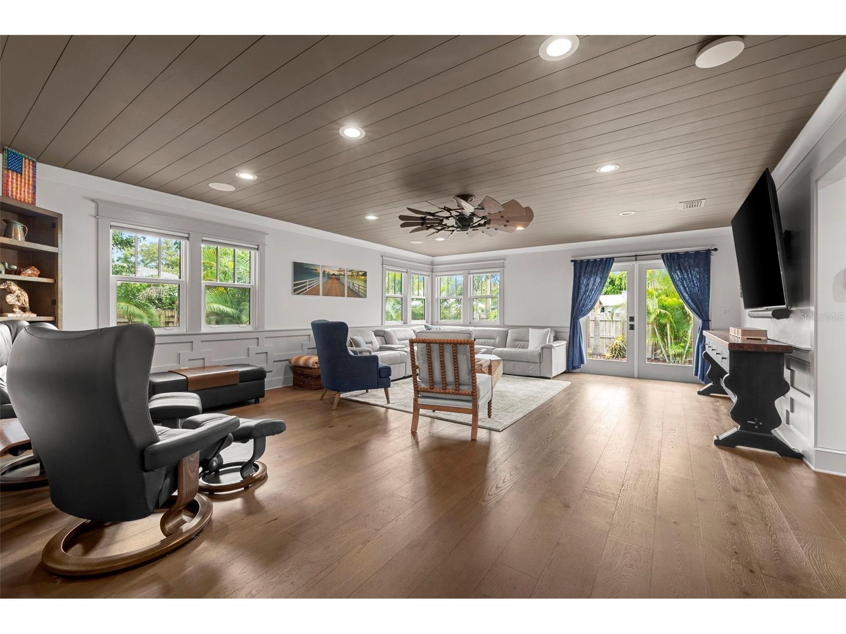 2420 14th Street N Saint Petersburg FL 33704 TB8470901 image18