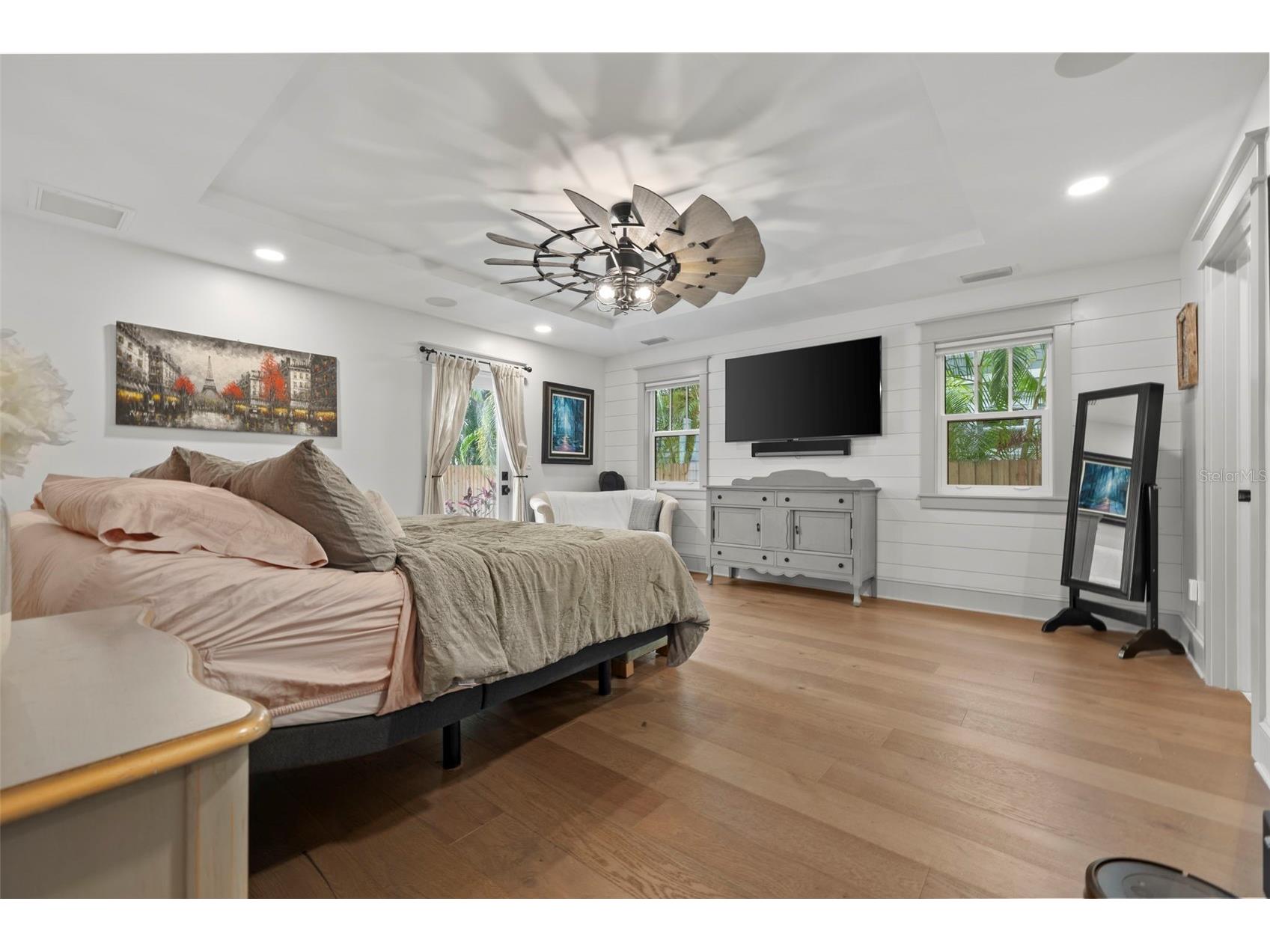 2420 14th Street N Saint Petersburg FL 33704 TB8470901 image22