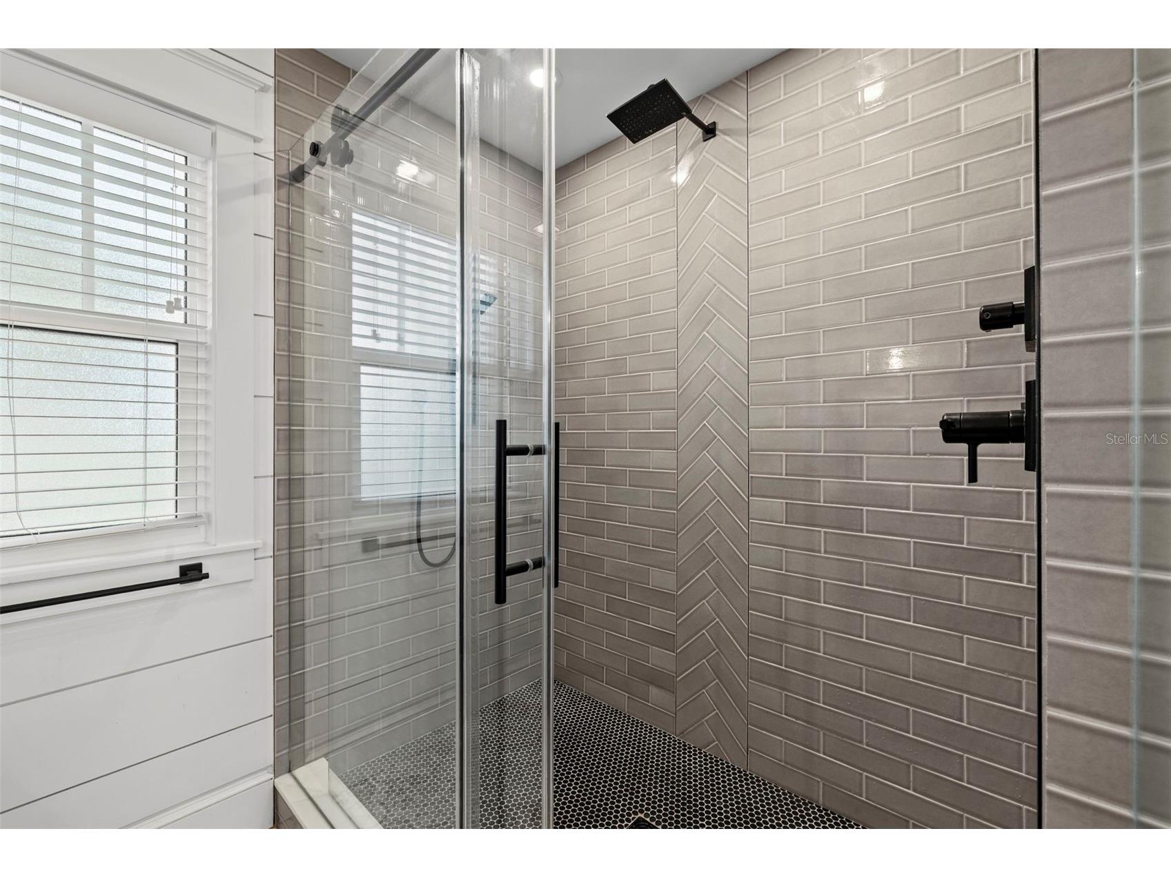 2420 14th Street N Saint Petersburg FL 33704 TB8470901 image25