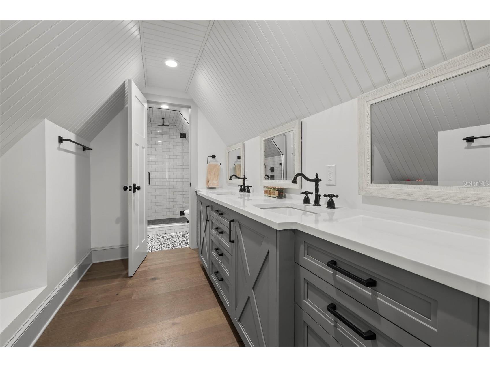 2420 14th Street N Saint Petersburg FL 33704 TB8470901 image35