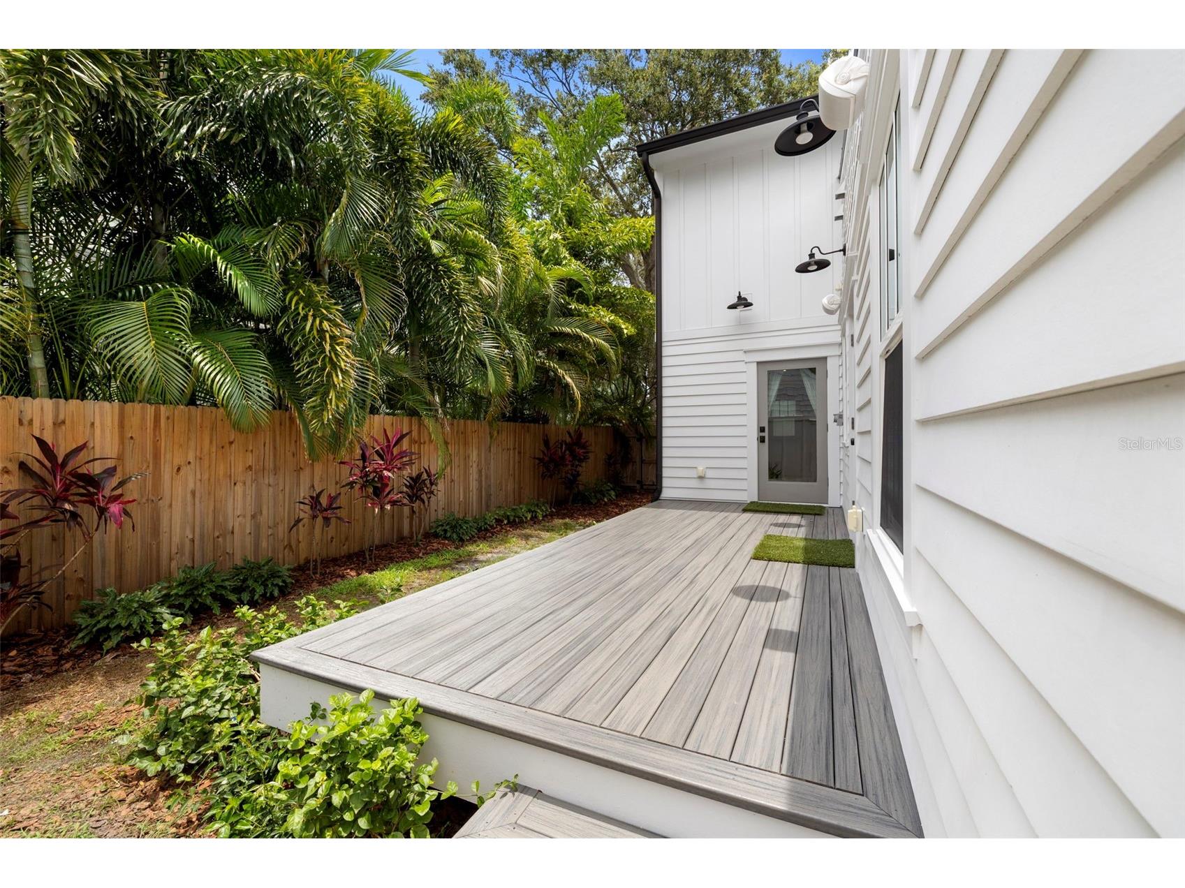 2420 14th Street N Saint Petersburg FL 33704 TB8470901 image37