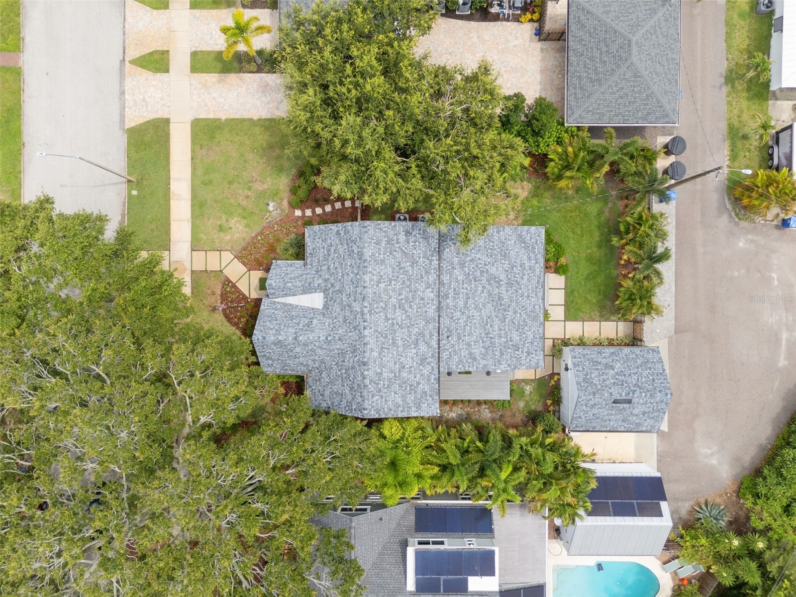 2420 14th Street N Saint Petersburg FL 33704 TB8470901 image48