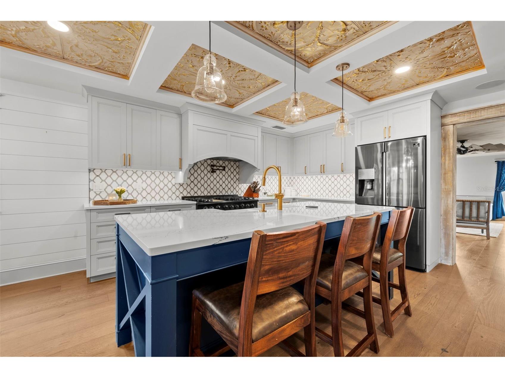 2420 14th Street N Saint Petersburg FL 33704 TB8470901 image9